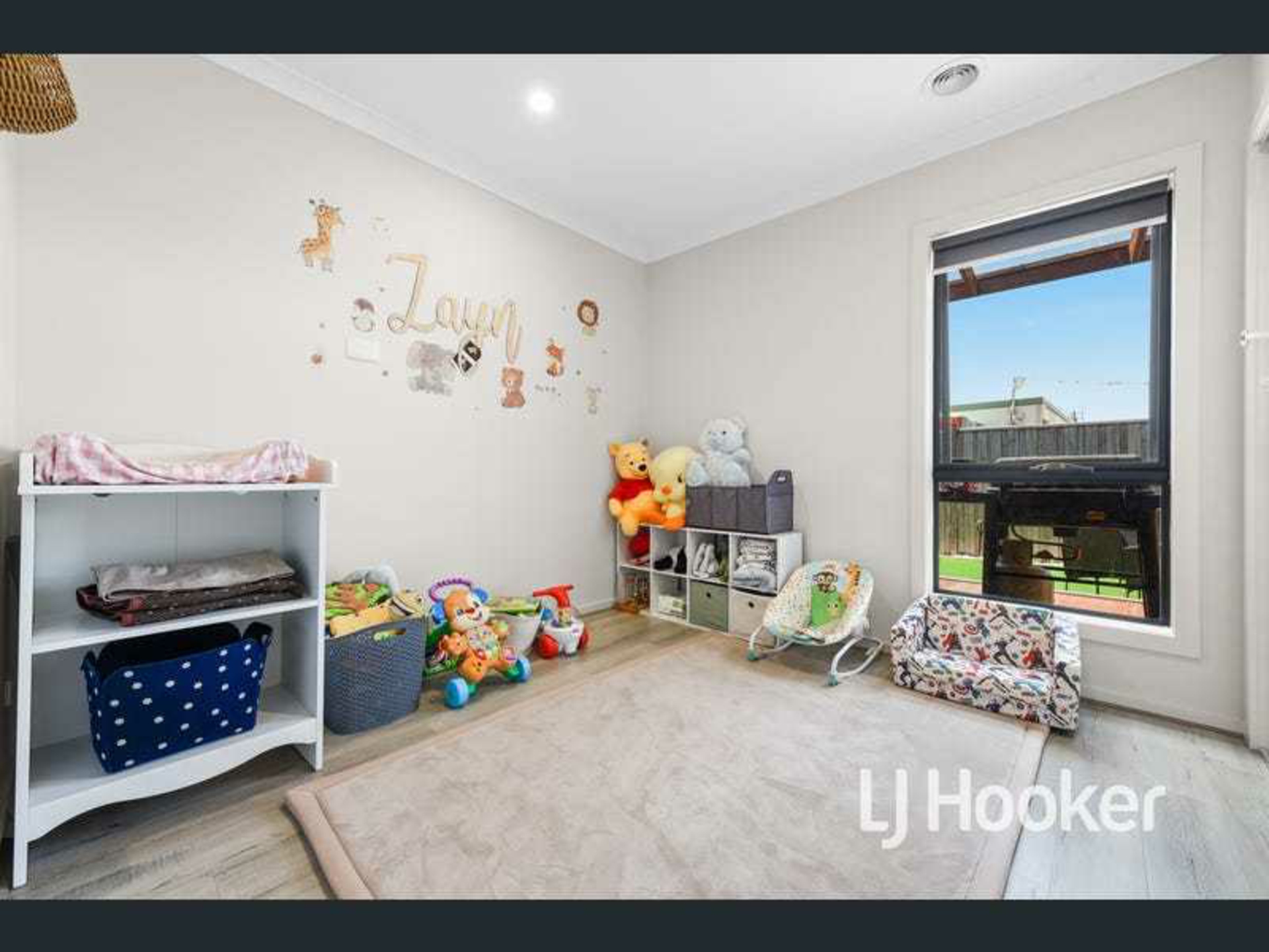 8 Compass Rise — photo 14 of 17