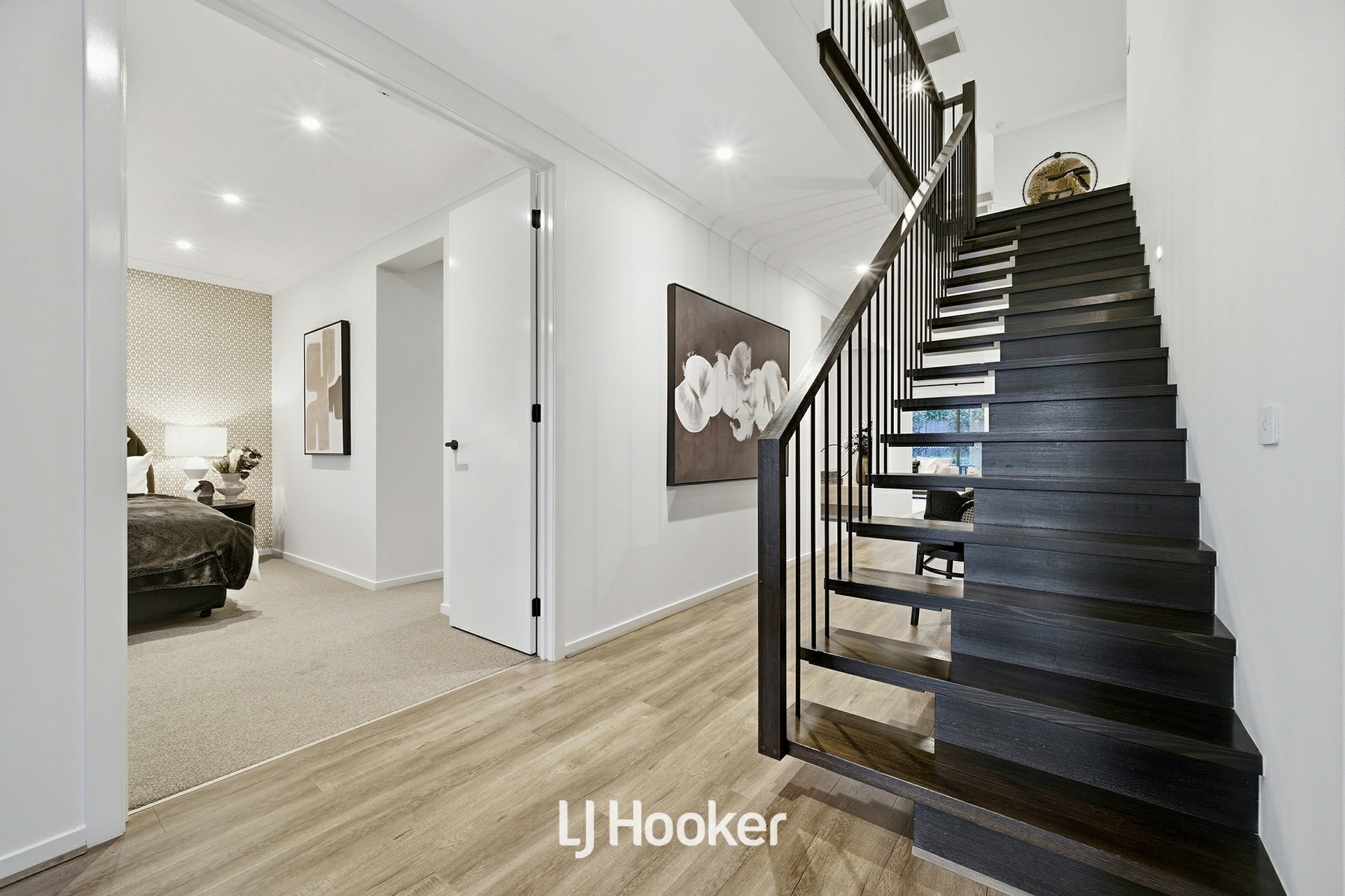 26 Zagros Street — photo 9 of 27