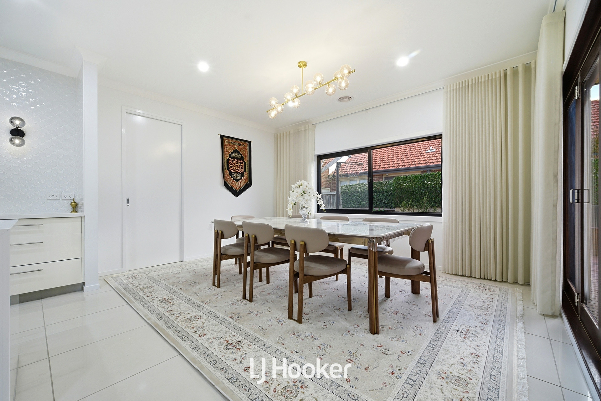 8 Mallett Grove — photo 12 of 30