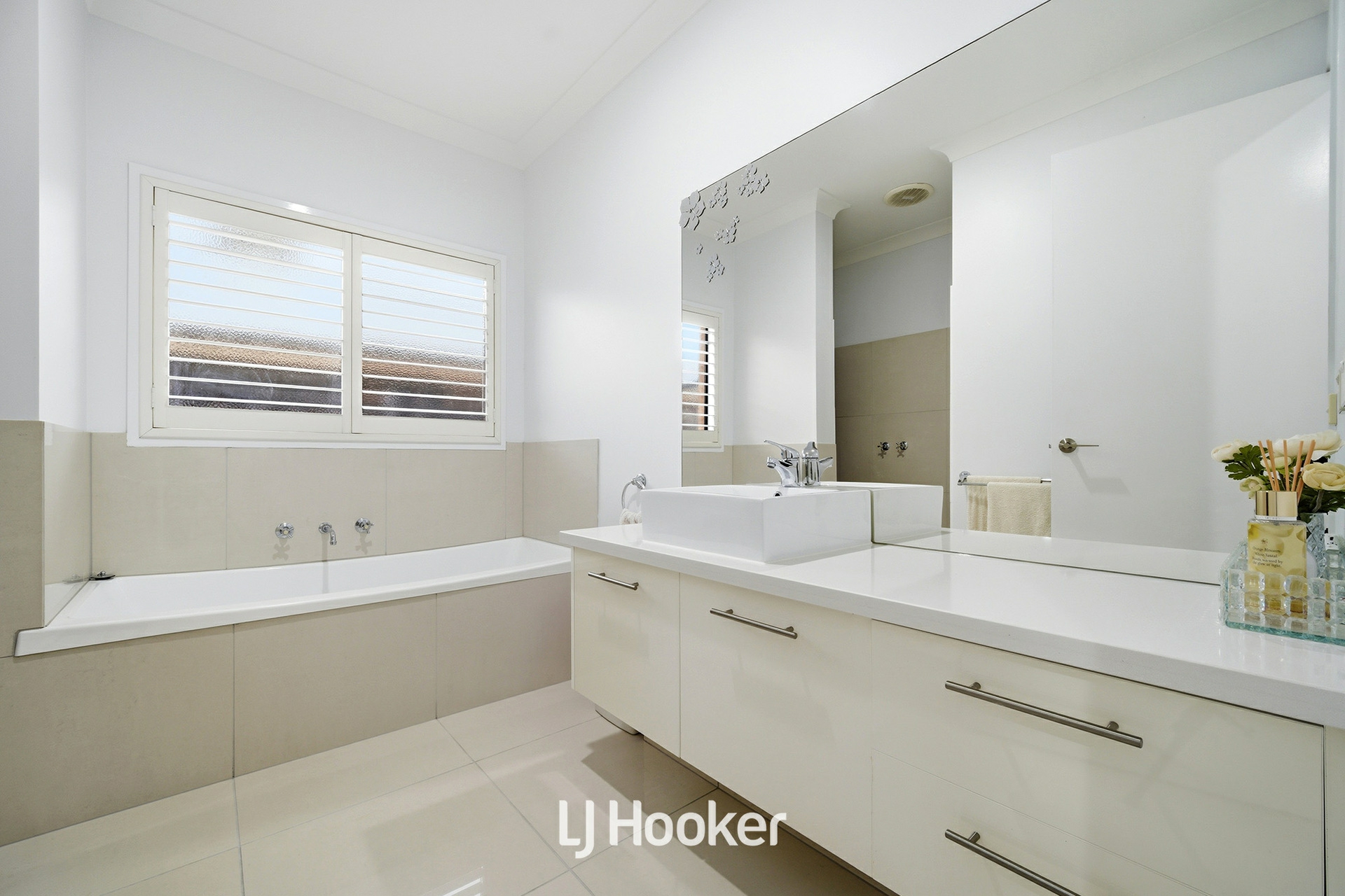 8 Mallett Grove — photo 19 of 30