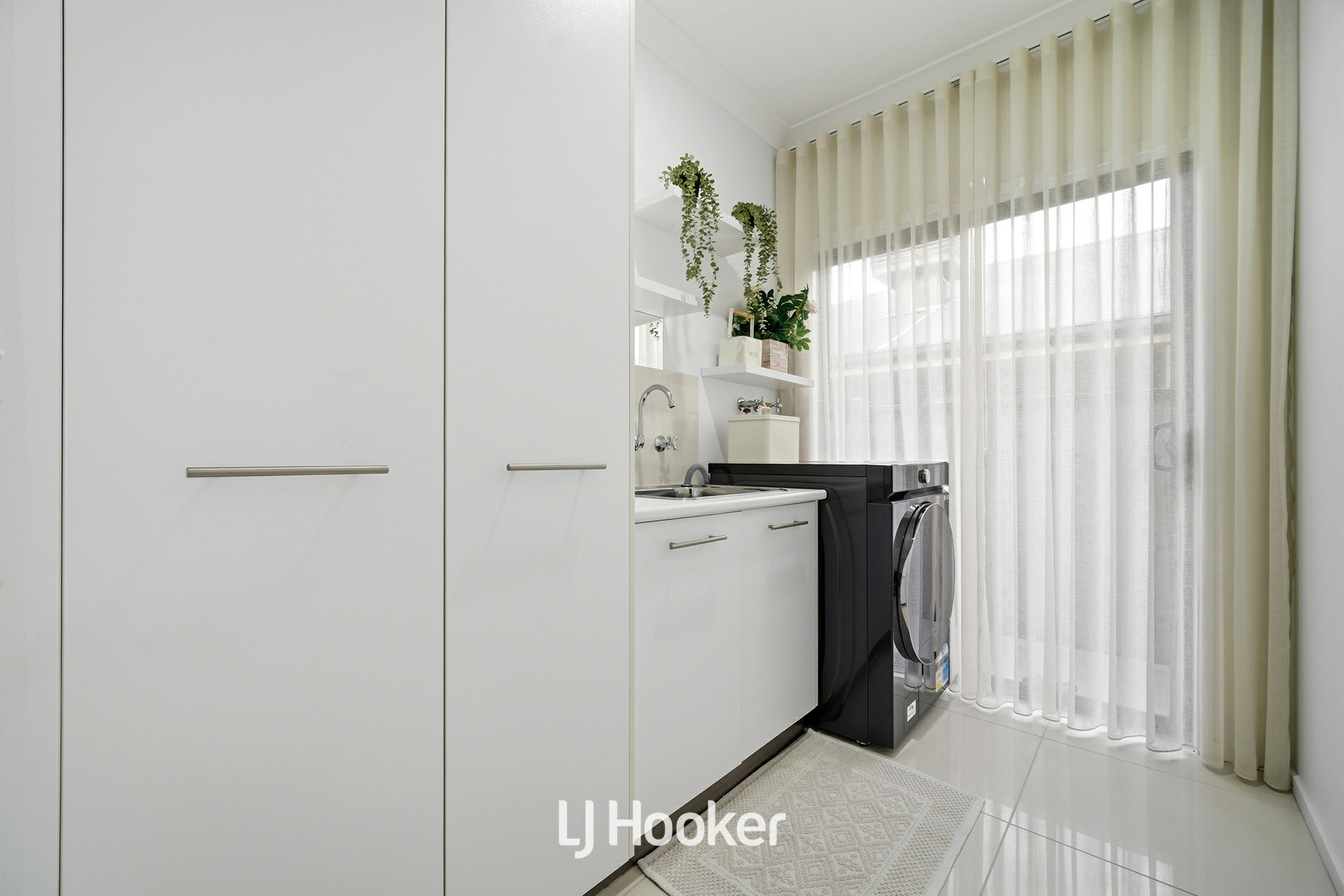 8 Mallett Grove — photo 23 of 30
