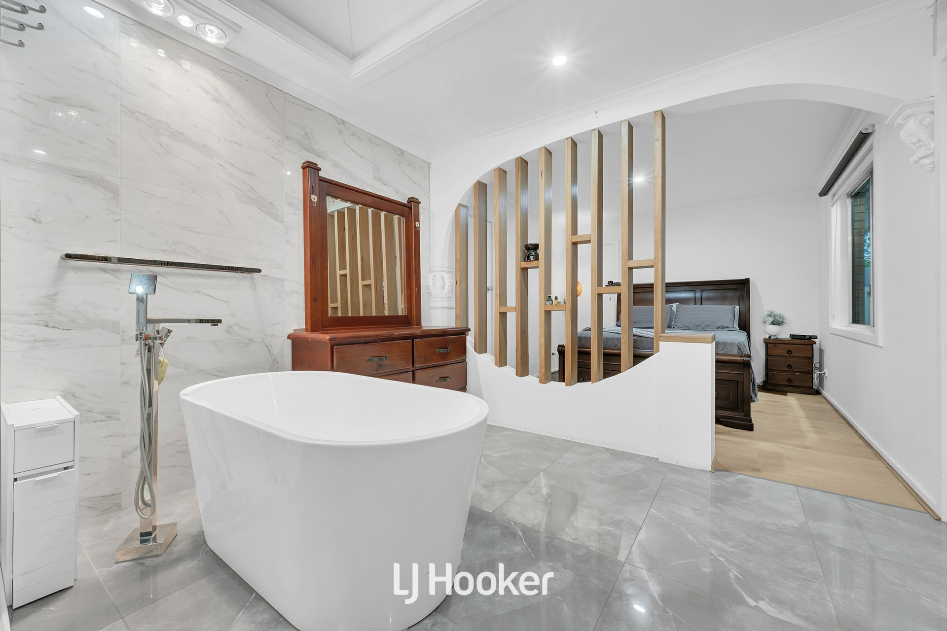 65 Hanleth Avenue — photo 7 of 20