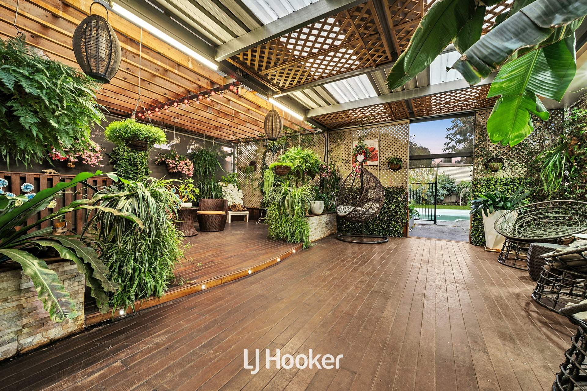 65 Hanleth Avenue — photo 13 of 20