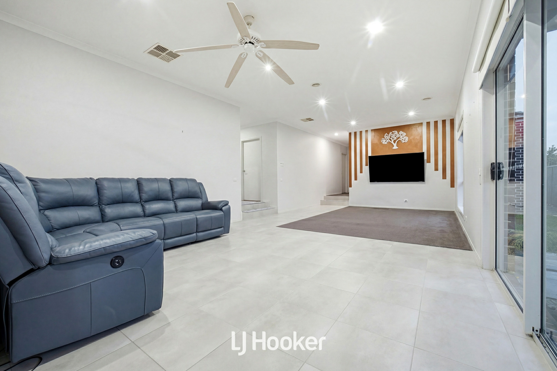 102 Linsell Boulevard — photo 5 of 24