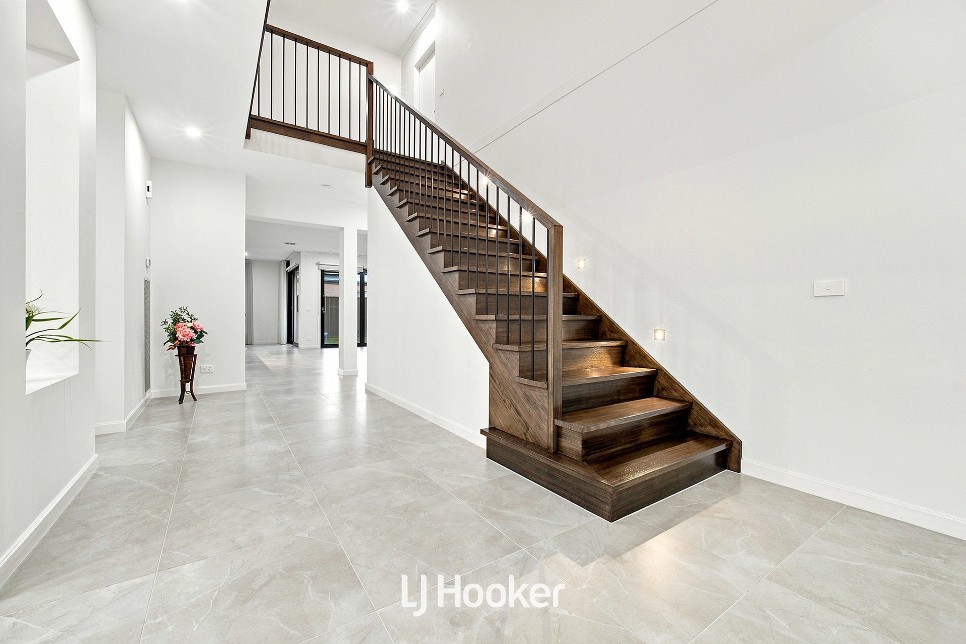29 Orana Boulevard — photo 12 of 30