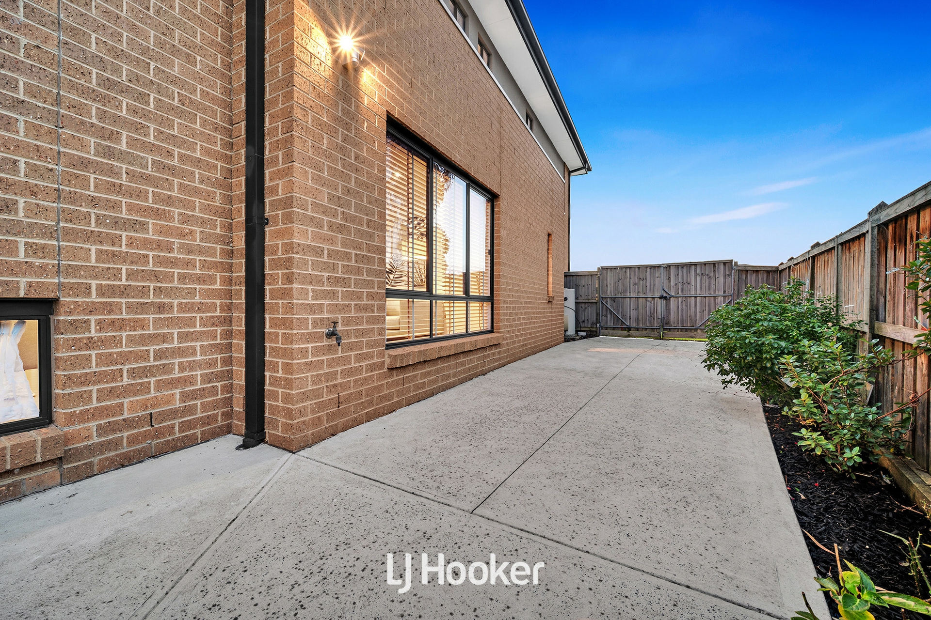 97 Alarah Boulevard — photo 29 of 30