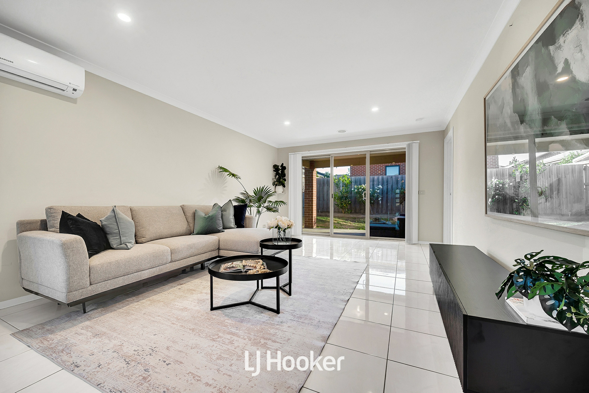 30 Chambers Crescent — photo 3 of 19