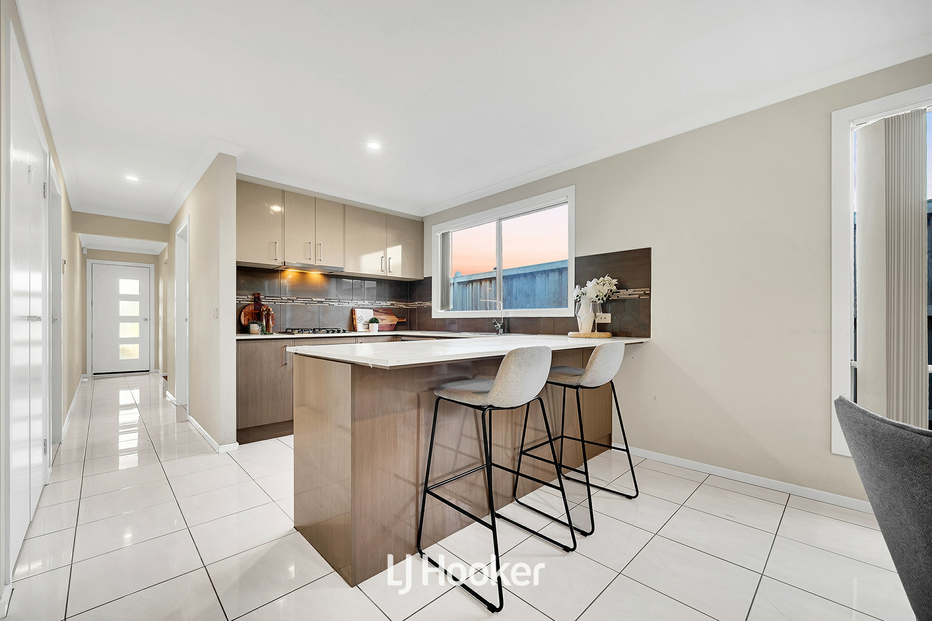 30 Chambers Crescent — photo 7 of 19