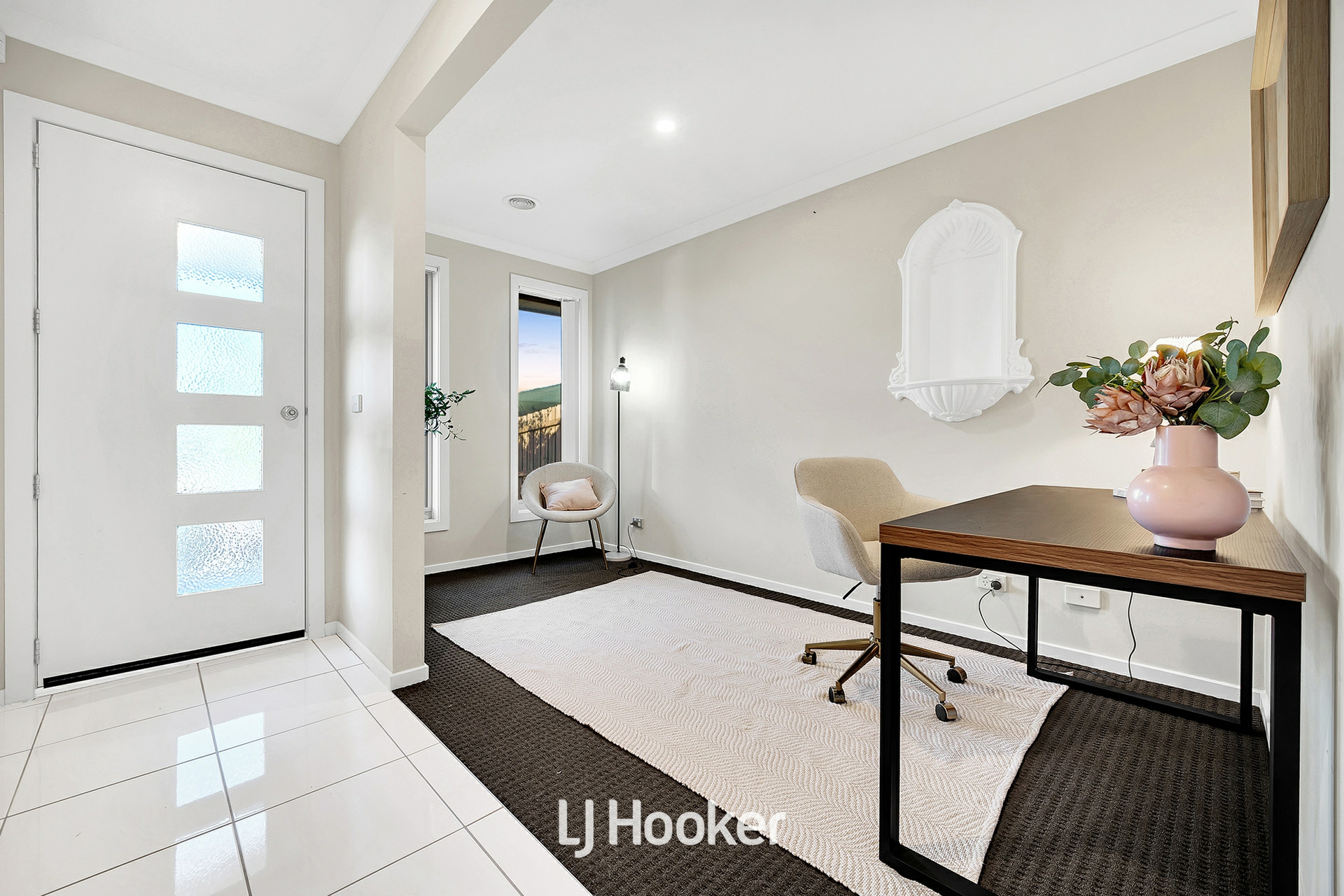 30 Chambers Crescent — photo 9 of 19