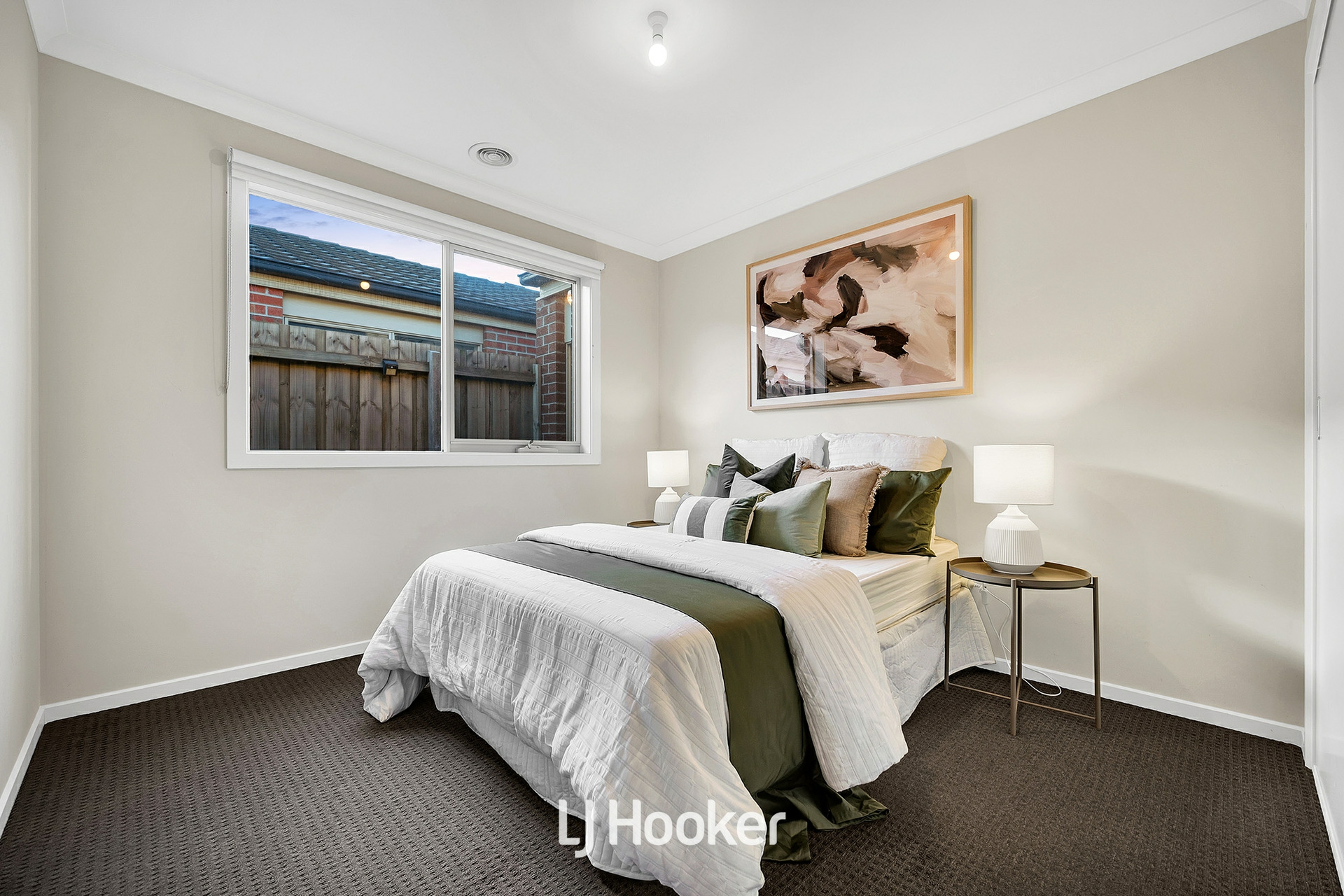 30 Chambers Crescent — photo 11 of 19