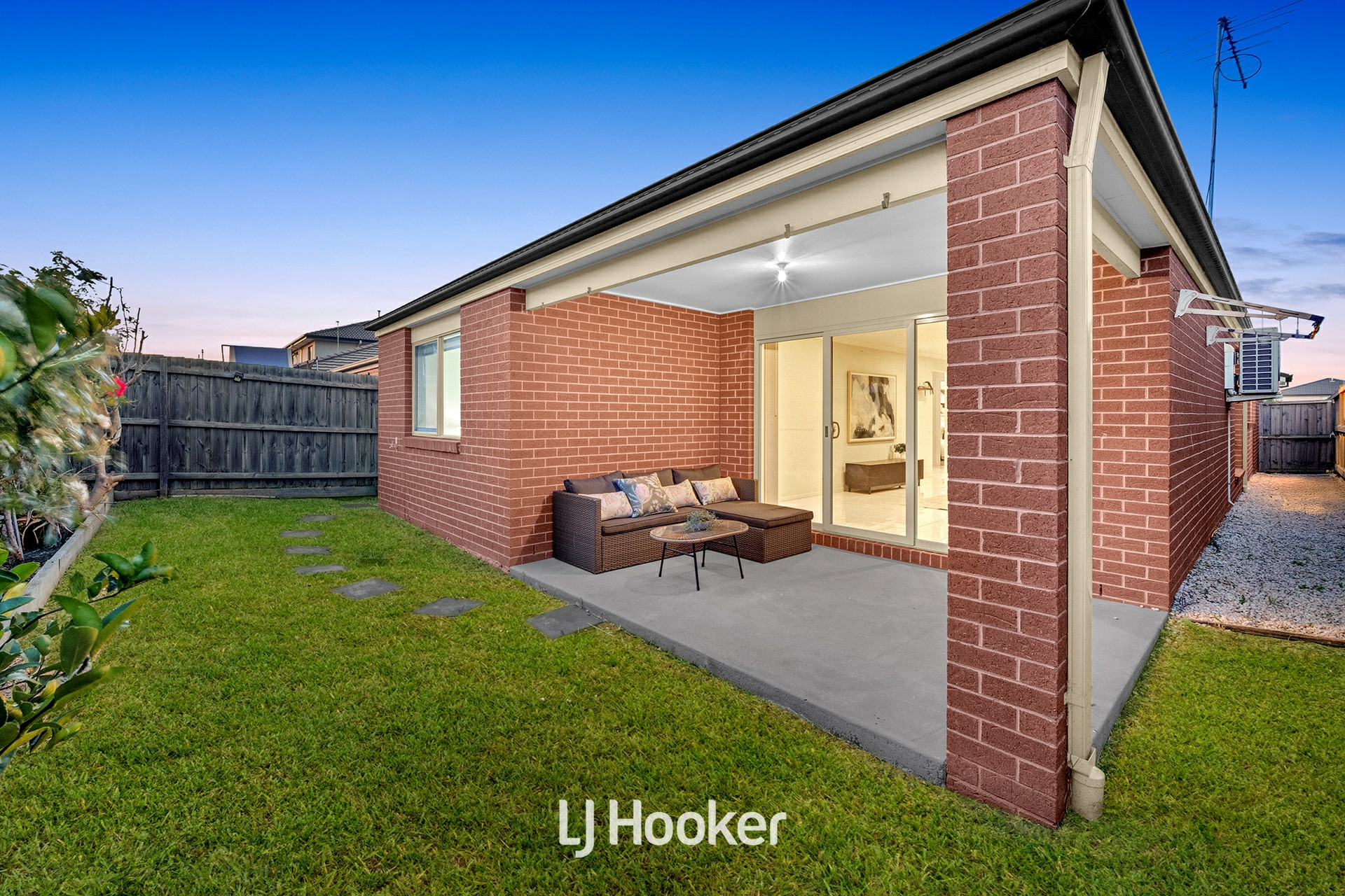 30 Chambers Crescent — photo 14 of 19