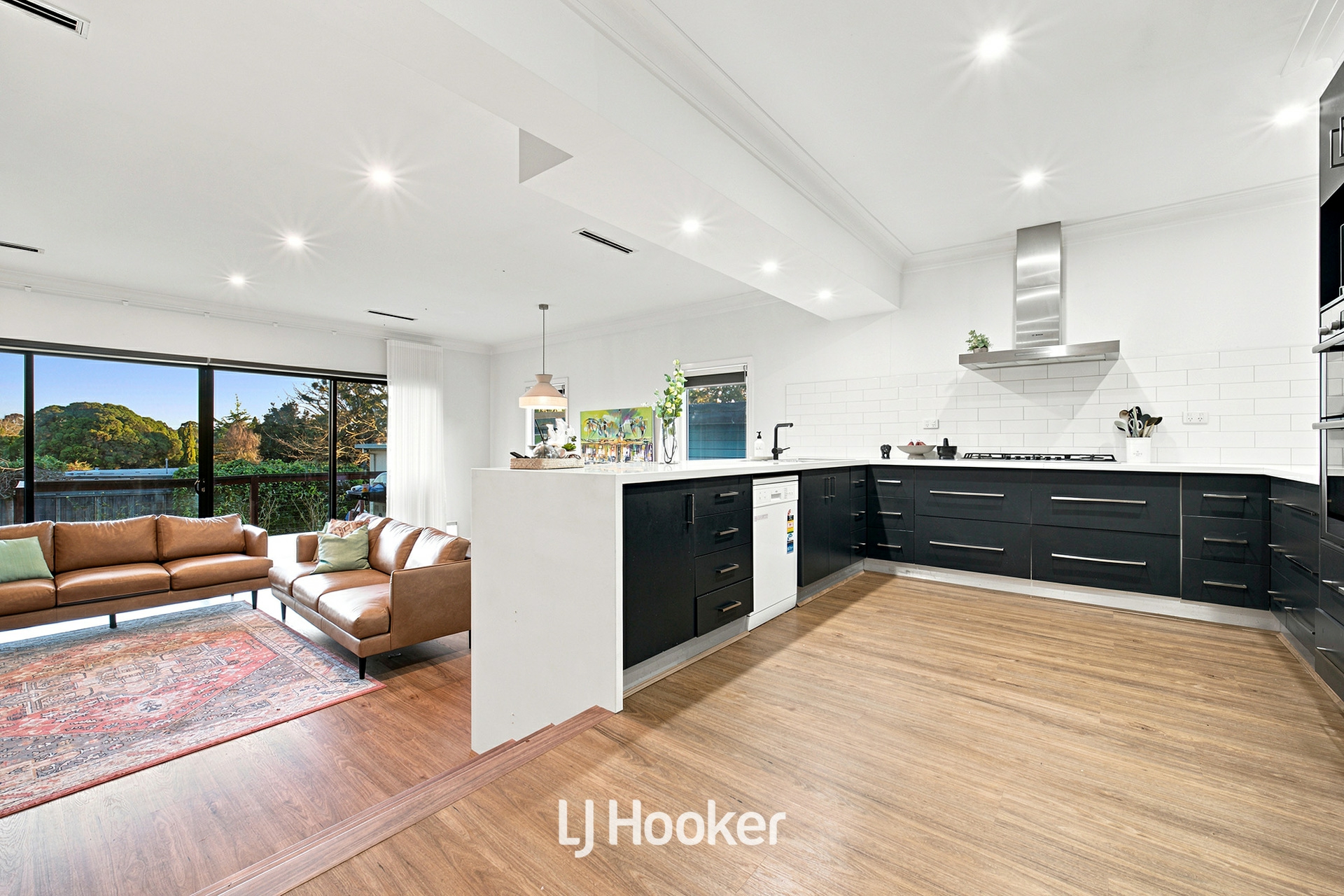 6 Woodley Street — photo 6 of 26