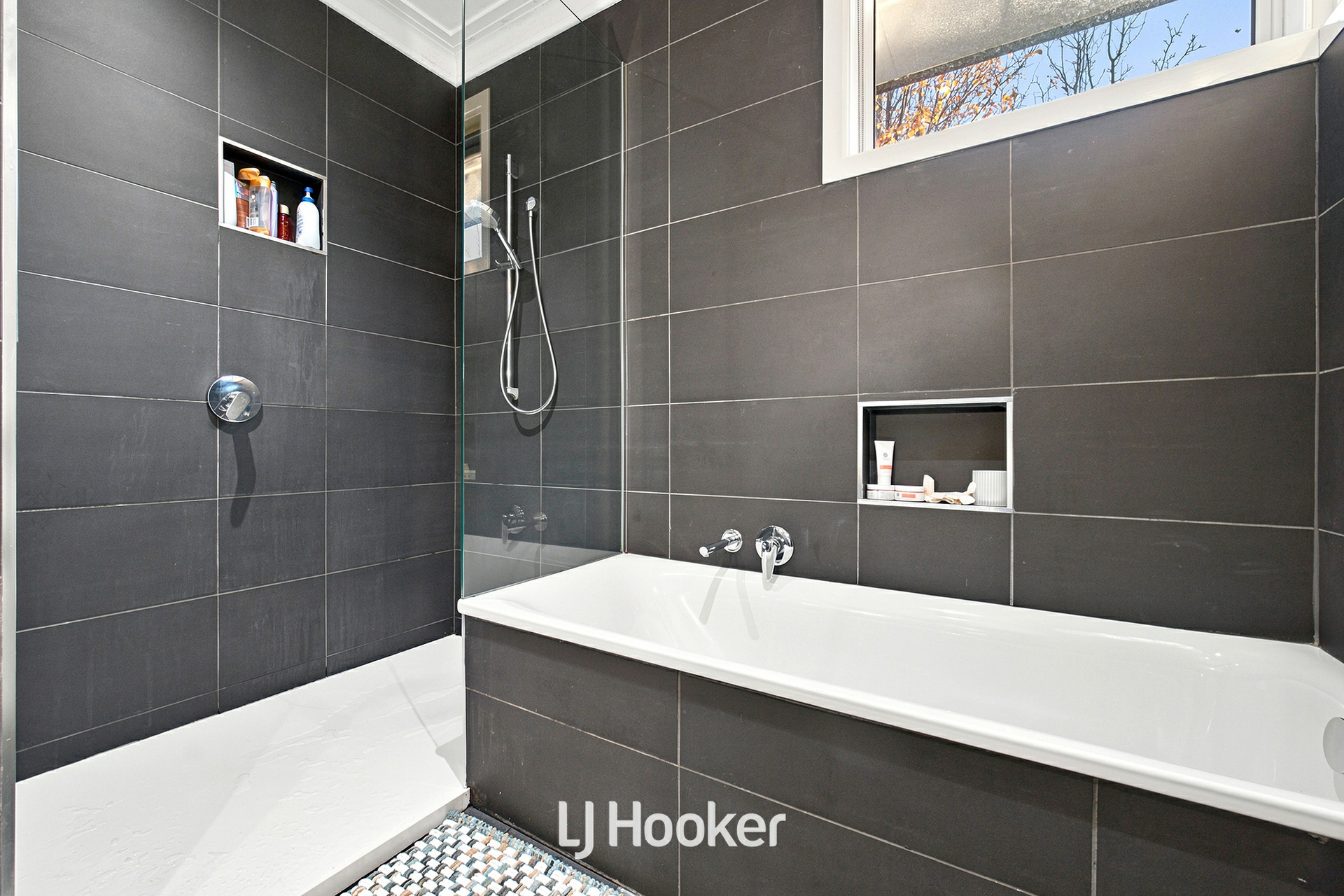 6 Woodley Street — photo 11 of 26