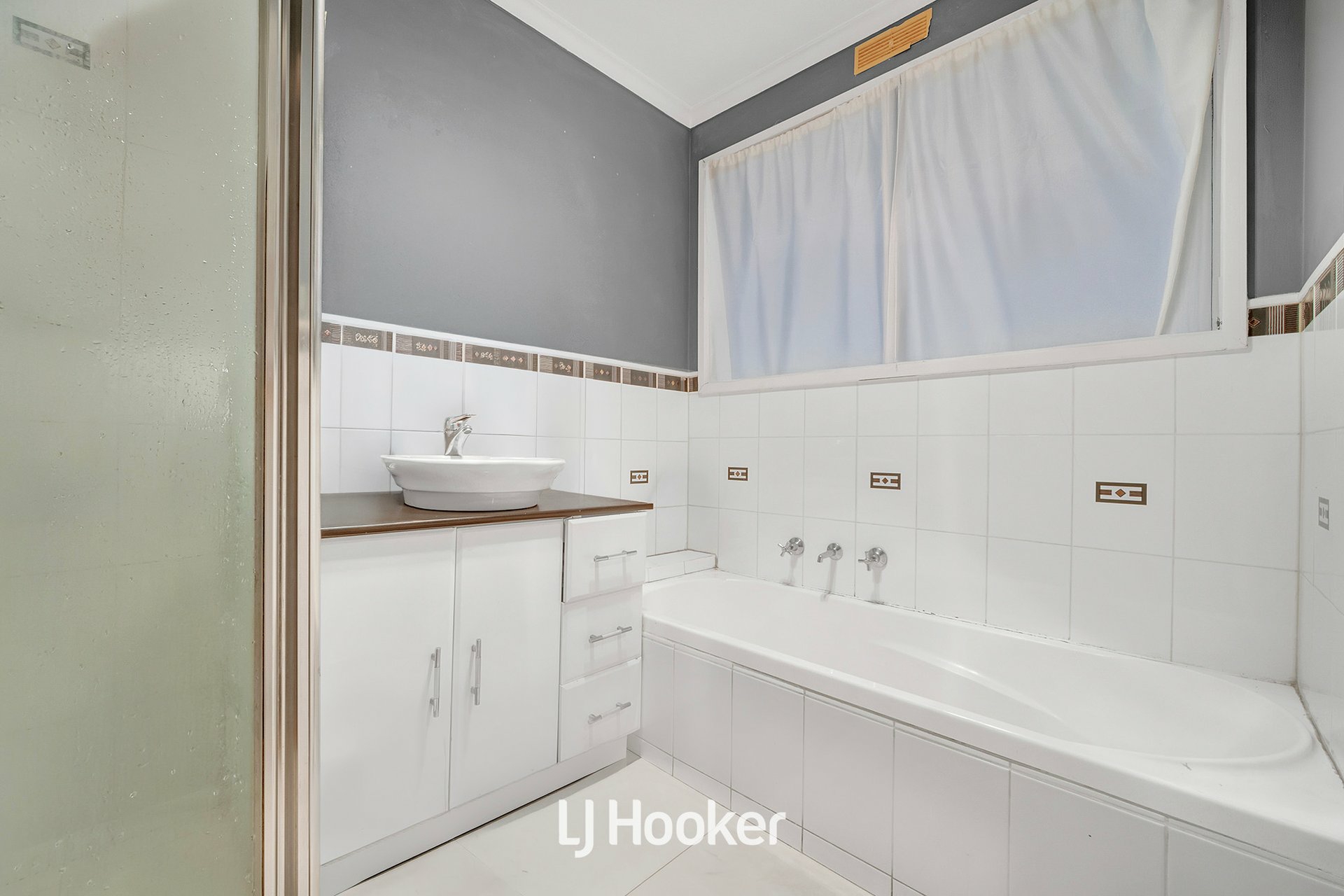 11 Johnson Street — photo 9 of 19