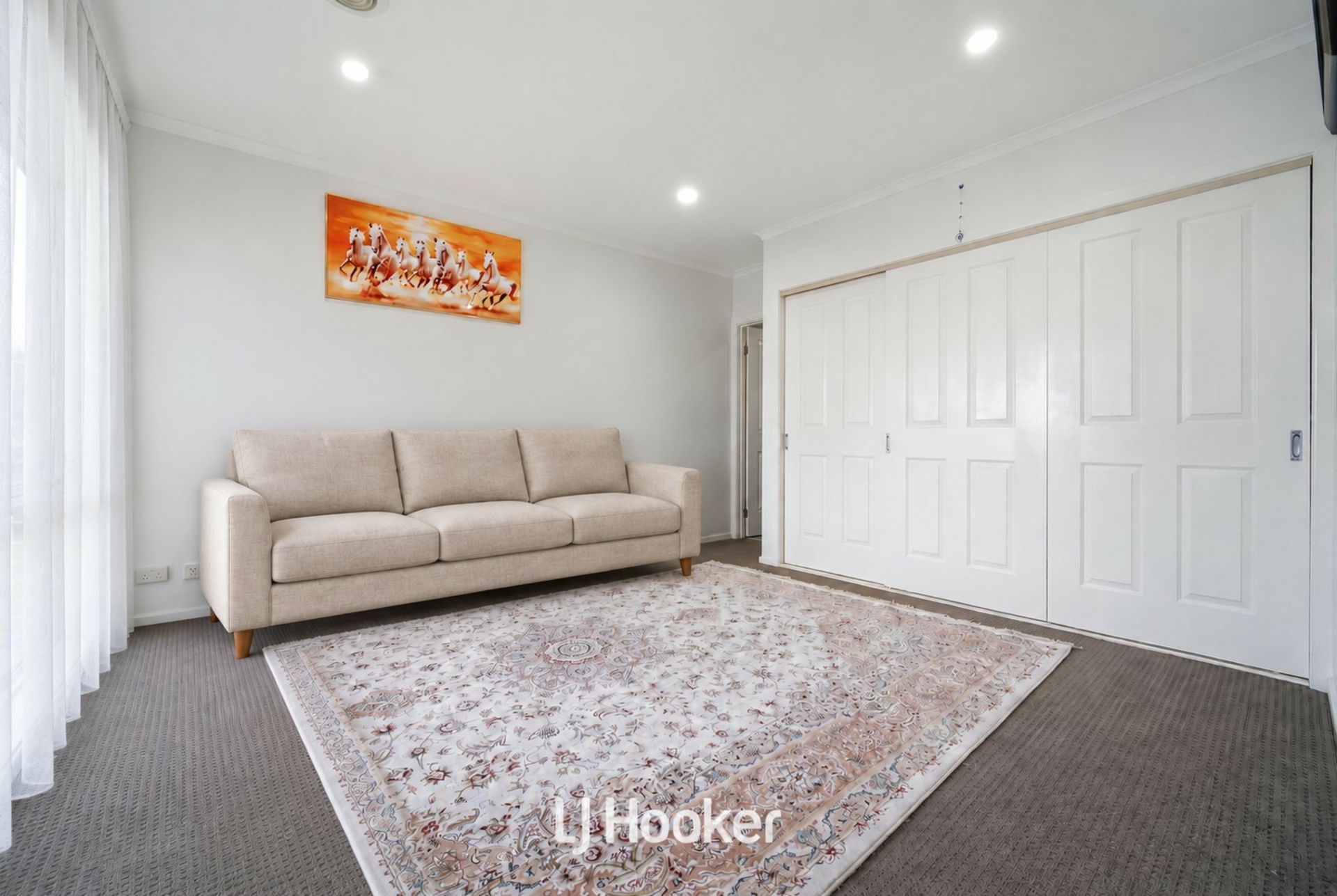 2/20 Louis Street — photo 3 of 15