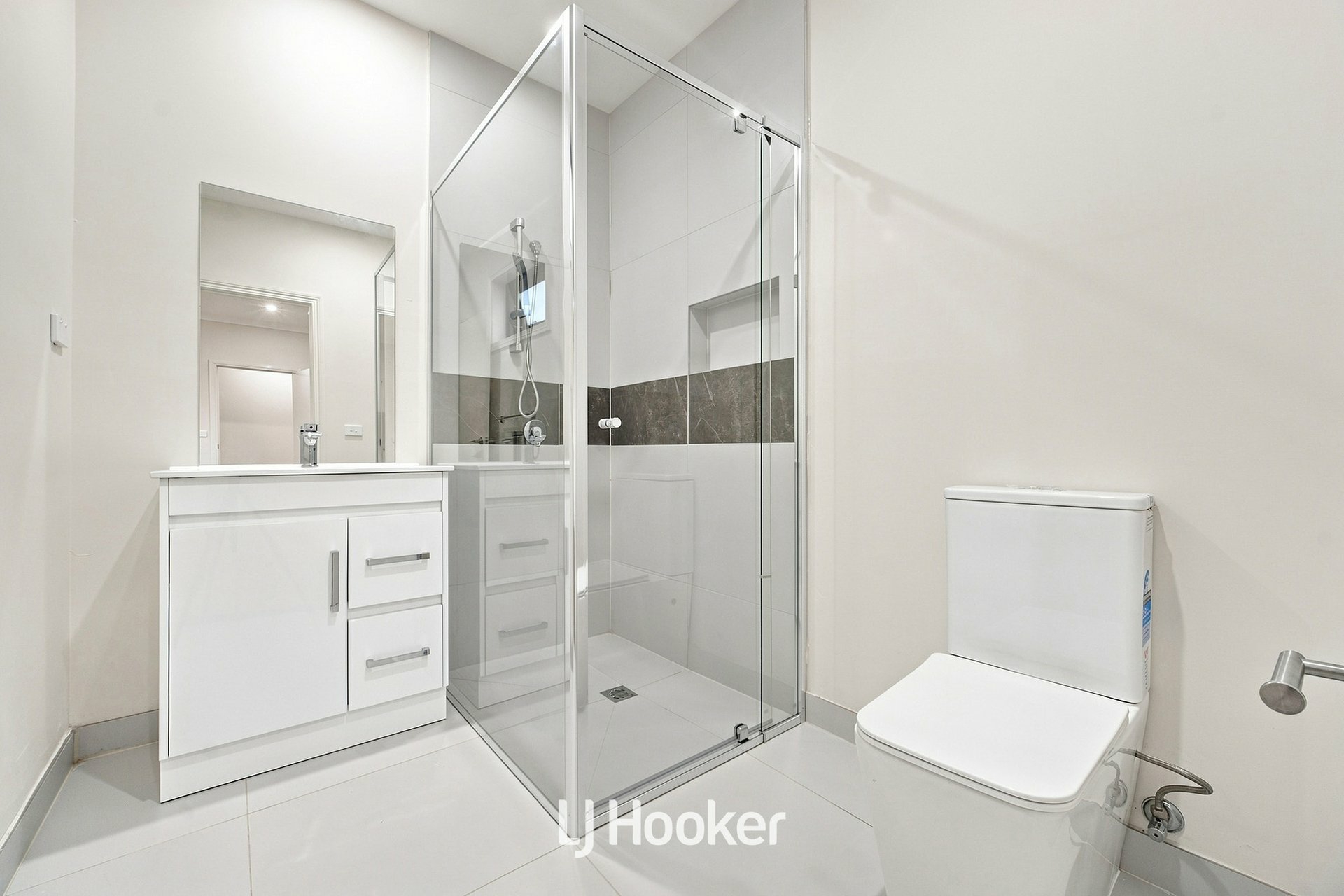 36a Rowan Drive — photo 13 of 22