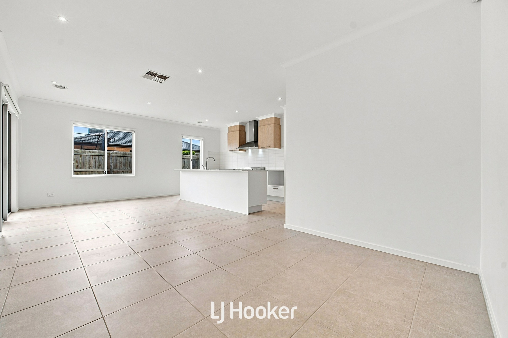11 Parlia Street — photo 6 of 24