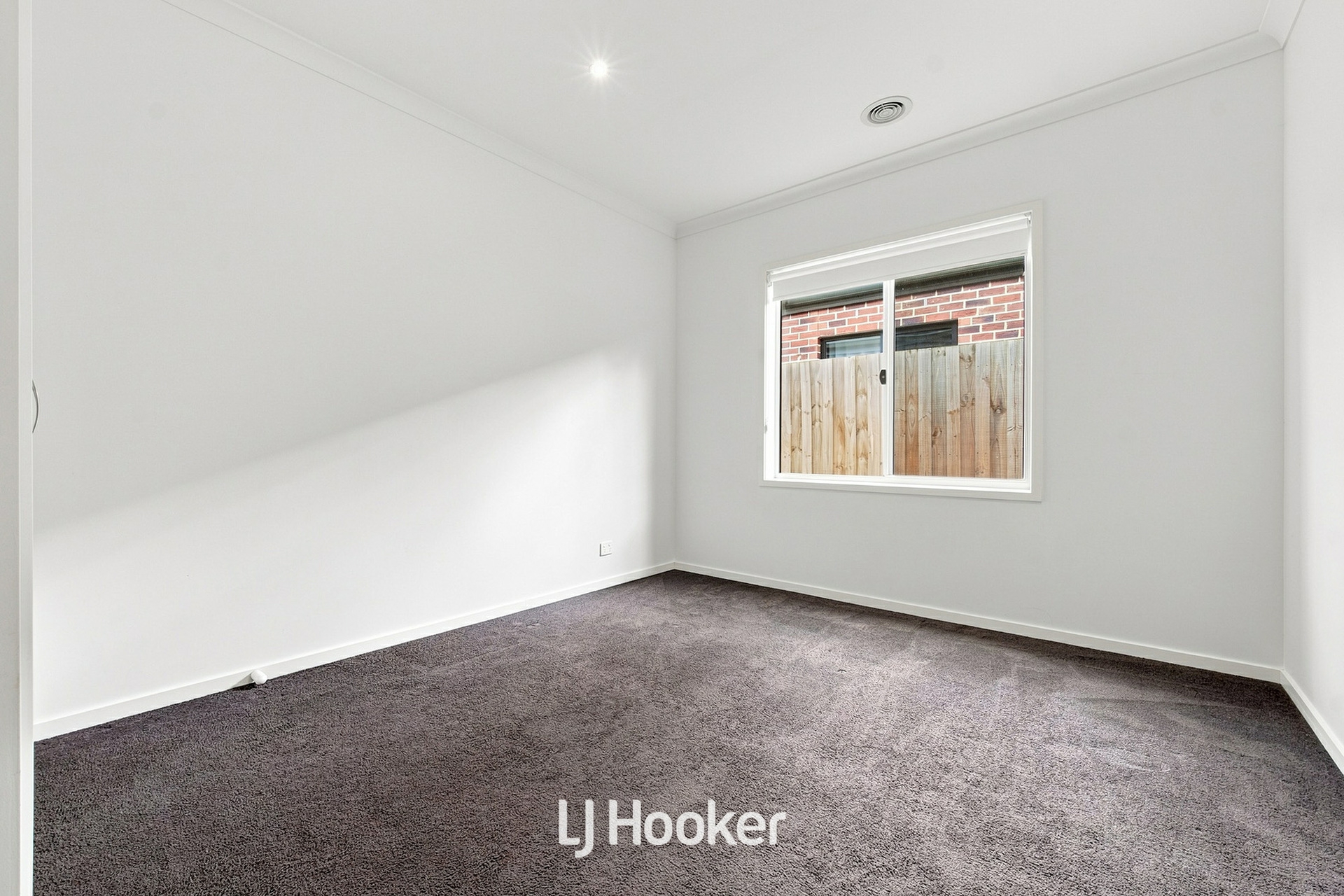 11 Parlia Street — photo 14 of 24