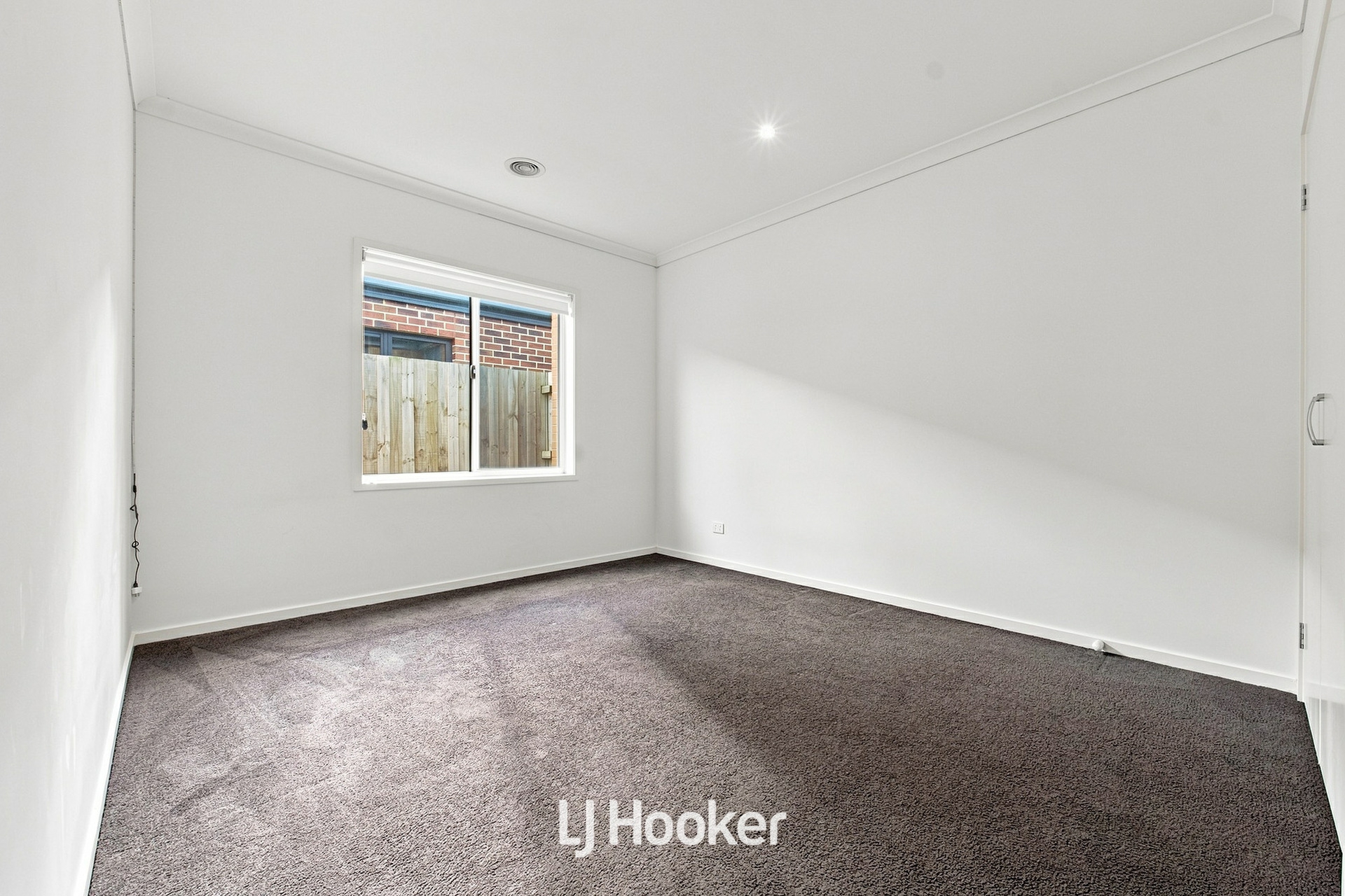 11 Parlia Street — photo 16 of 24