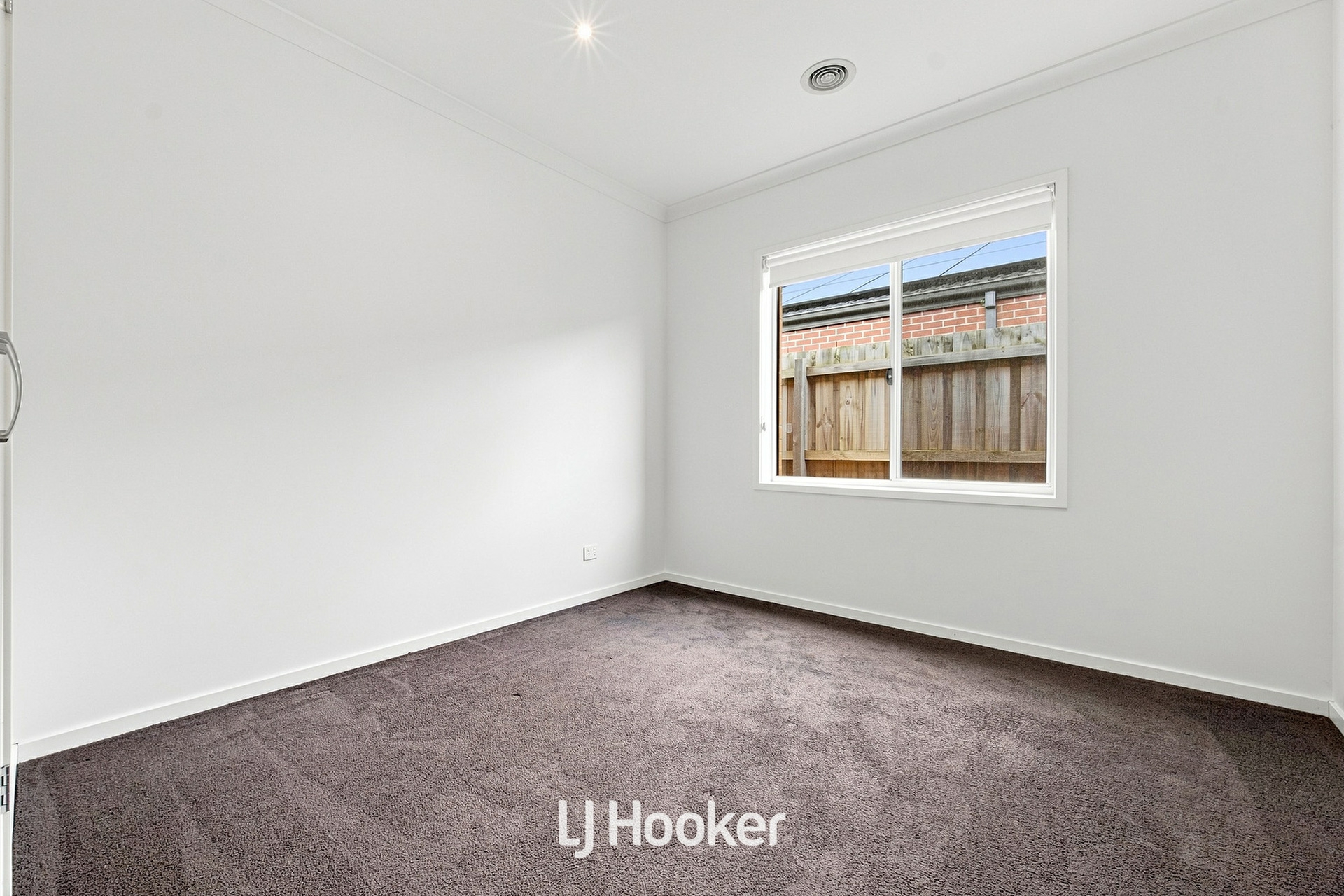 11 Parlia Street — photo 17 of 24