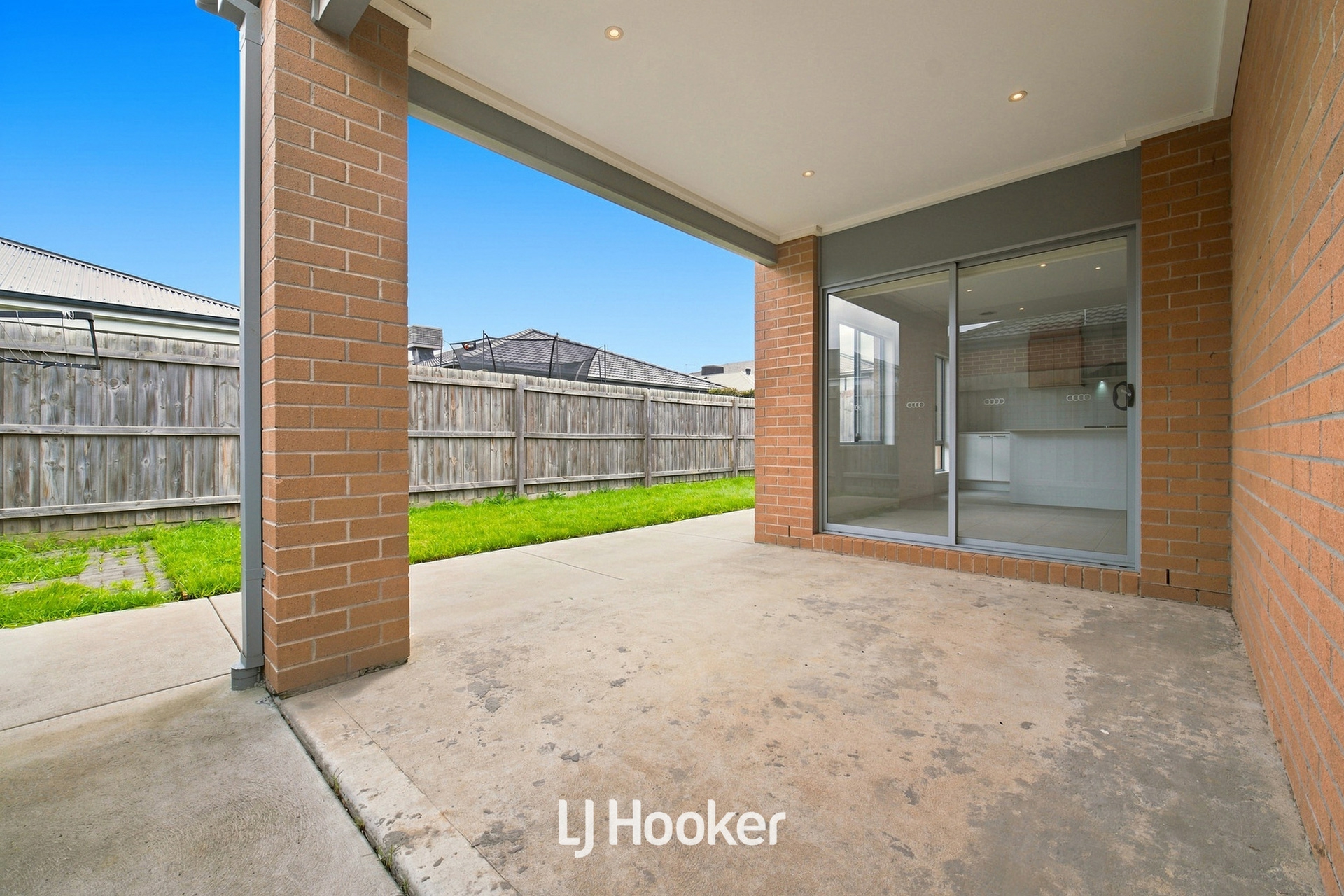11 Parlia Street — photo 18 of 24