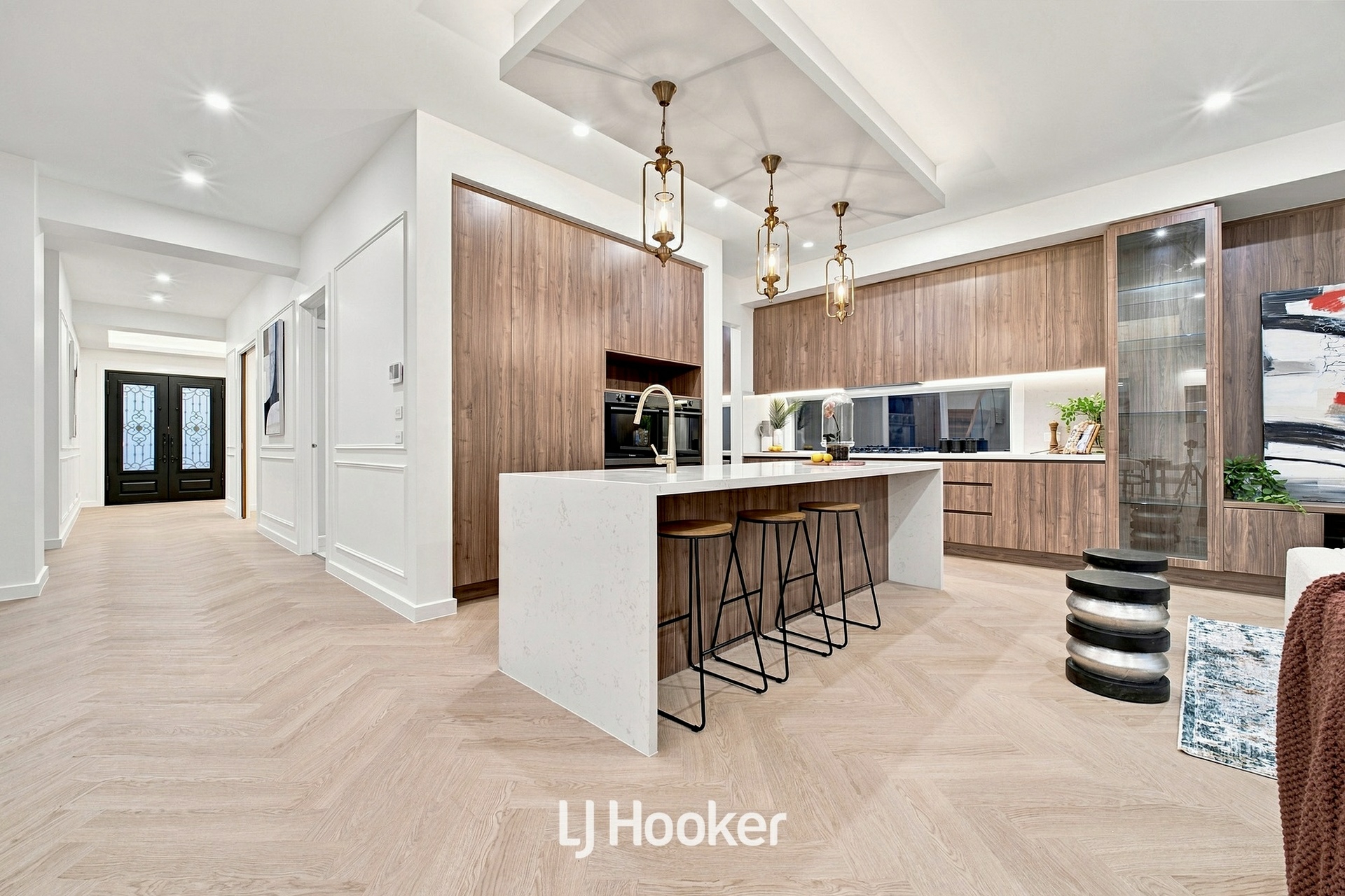 13 Amazon Avenue — photo 10 of 30