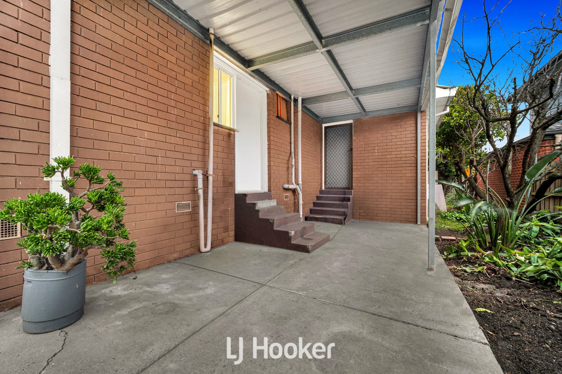 88 Rebecca Street — photo 15 of 20