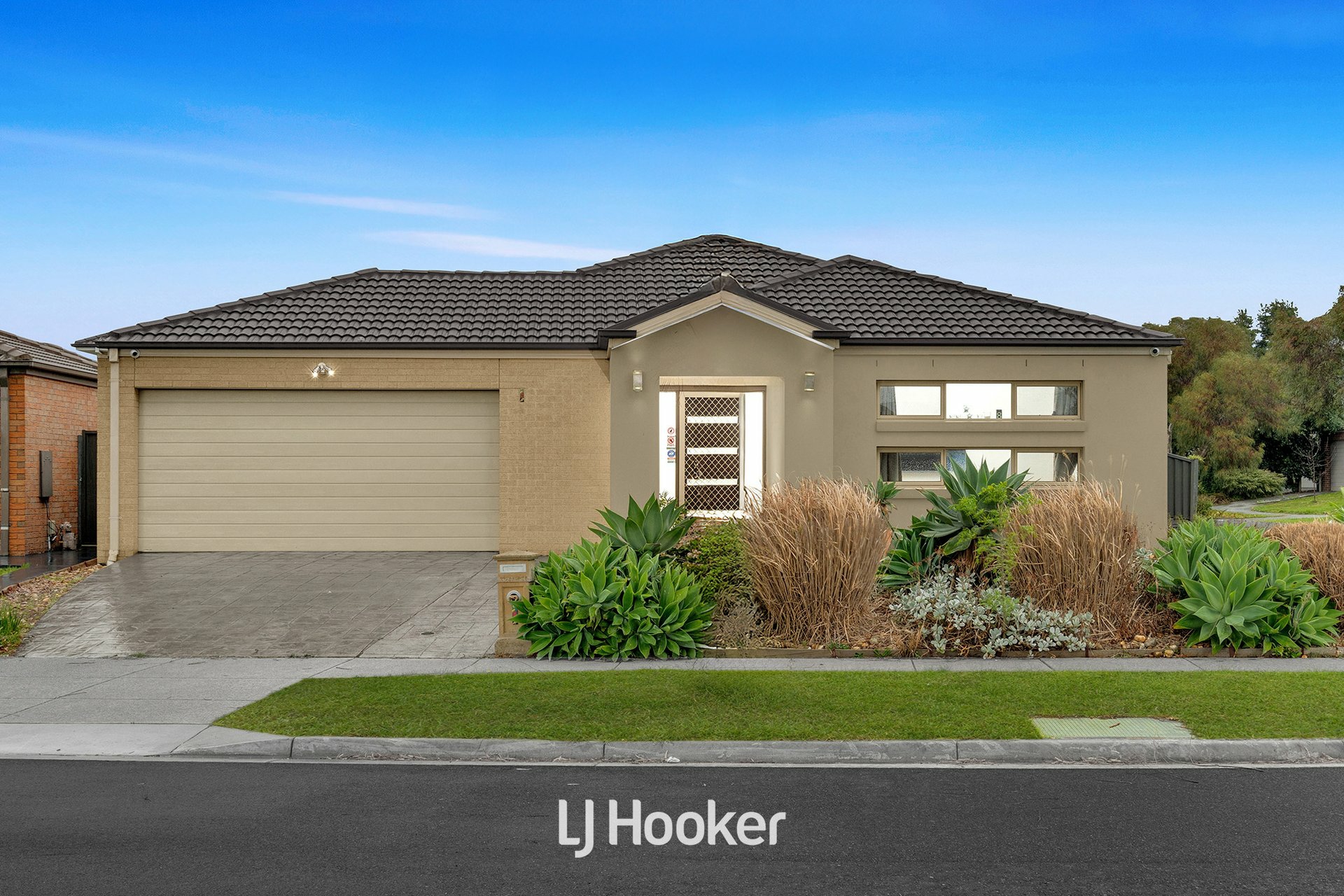 8 Howden Street — photo from LJ Hooker Dandenong City | Berwick