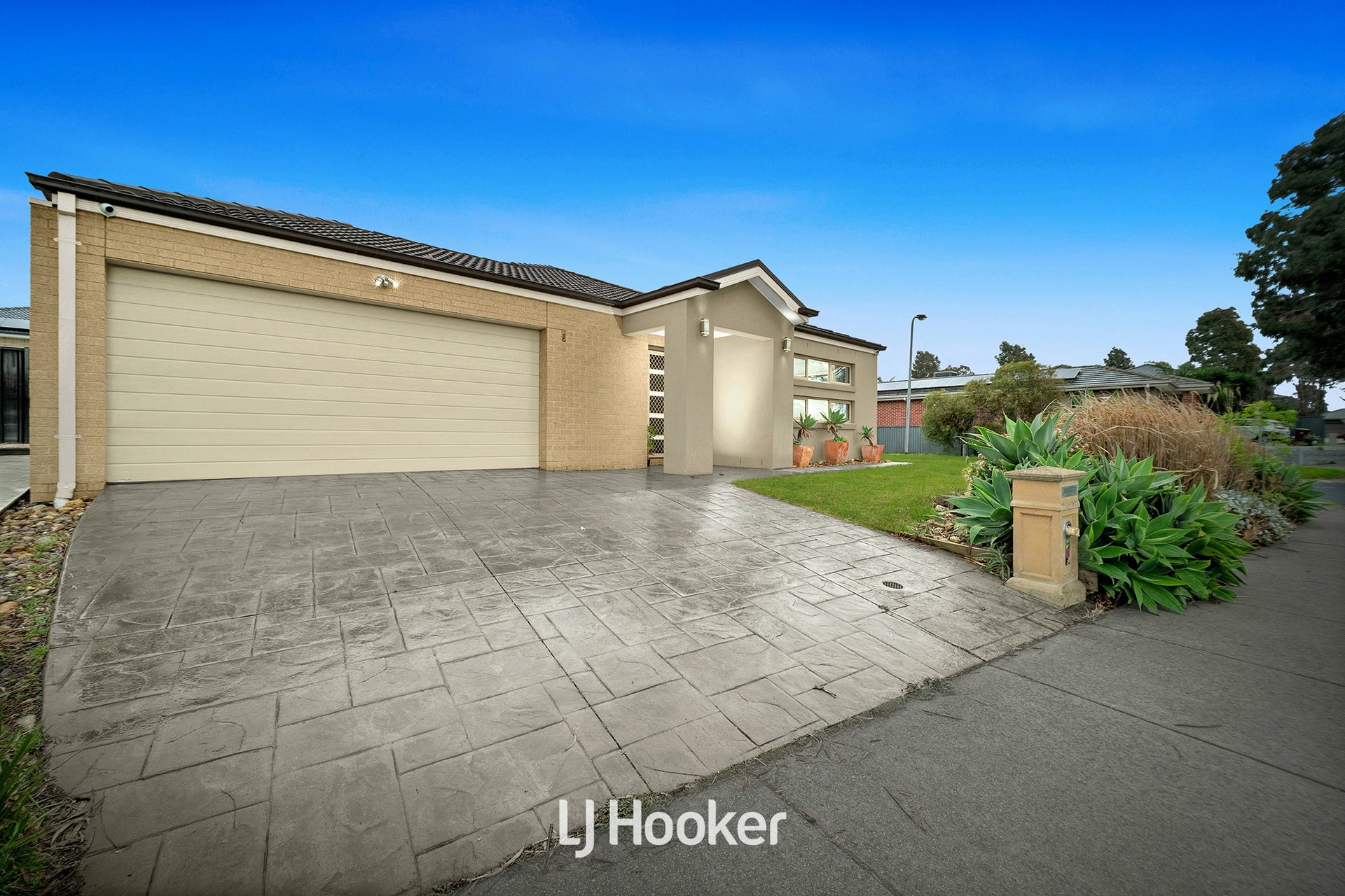 8 Howden Street — photo 2 of 21