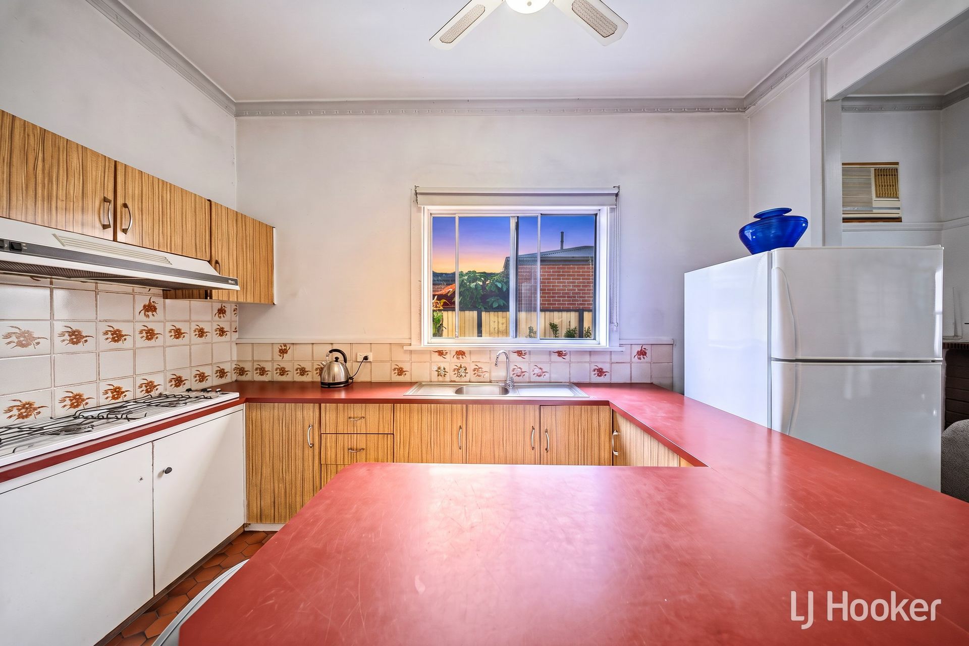 71 Lahinch Street — photo 7 of 23