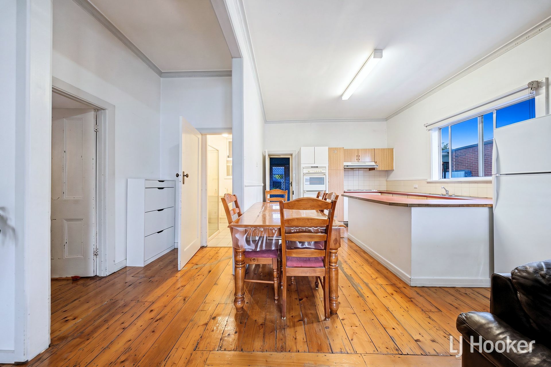 71 Lahinch Street — photo 11 of 23