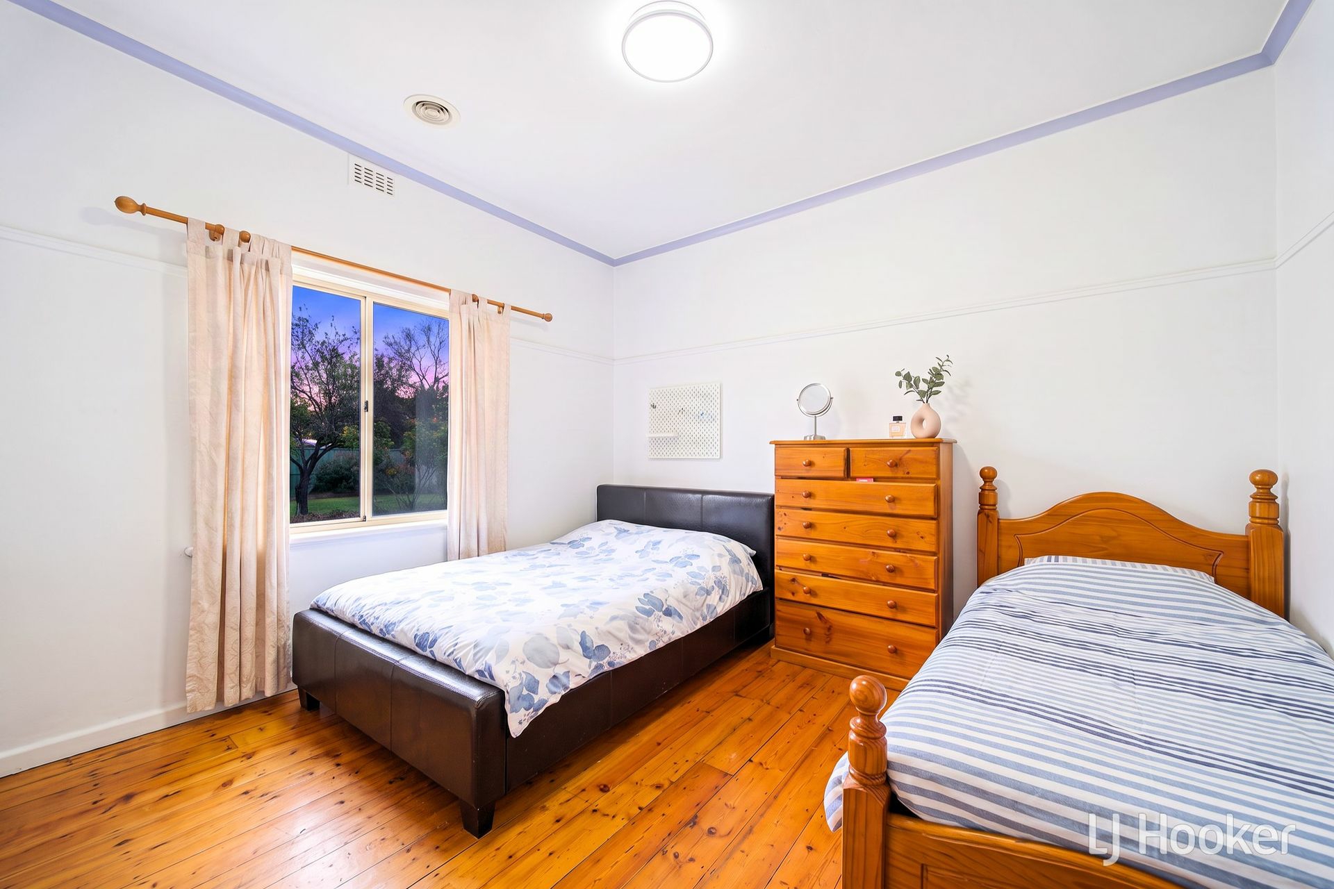 71 Lahinch Street — photo 14 of 23