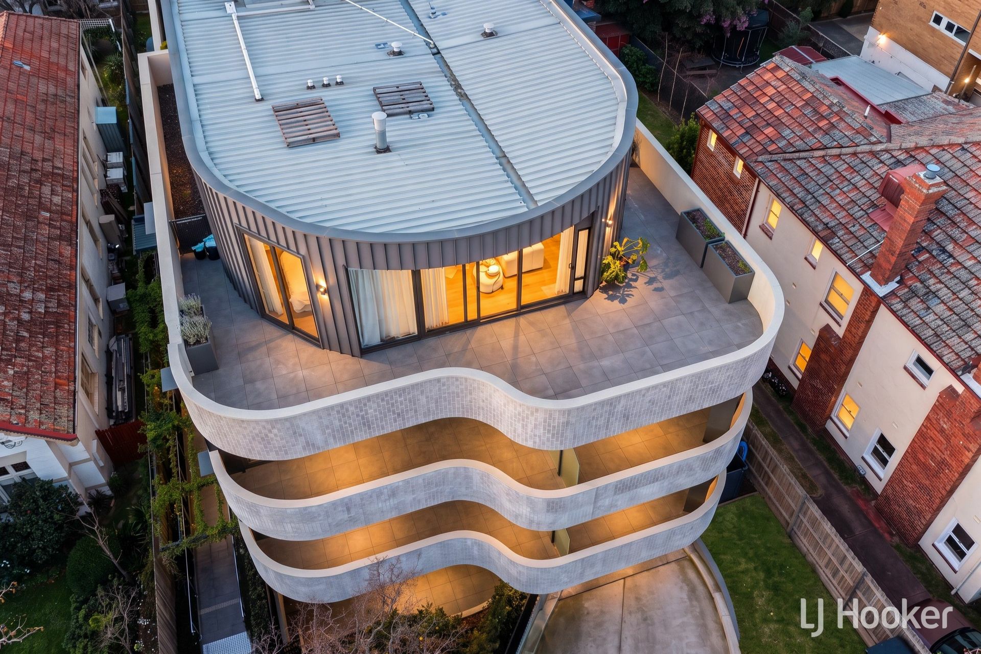 301/563 Dandenong Road — photo 3 of 30