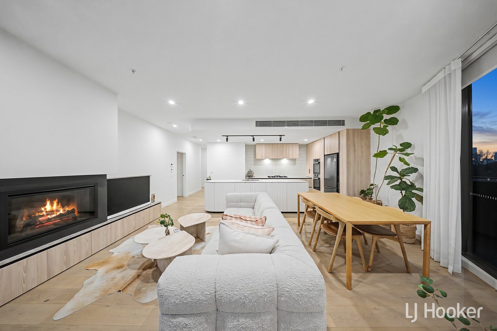 301/563 Dandenong Road — photo 6 of 30