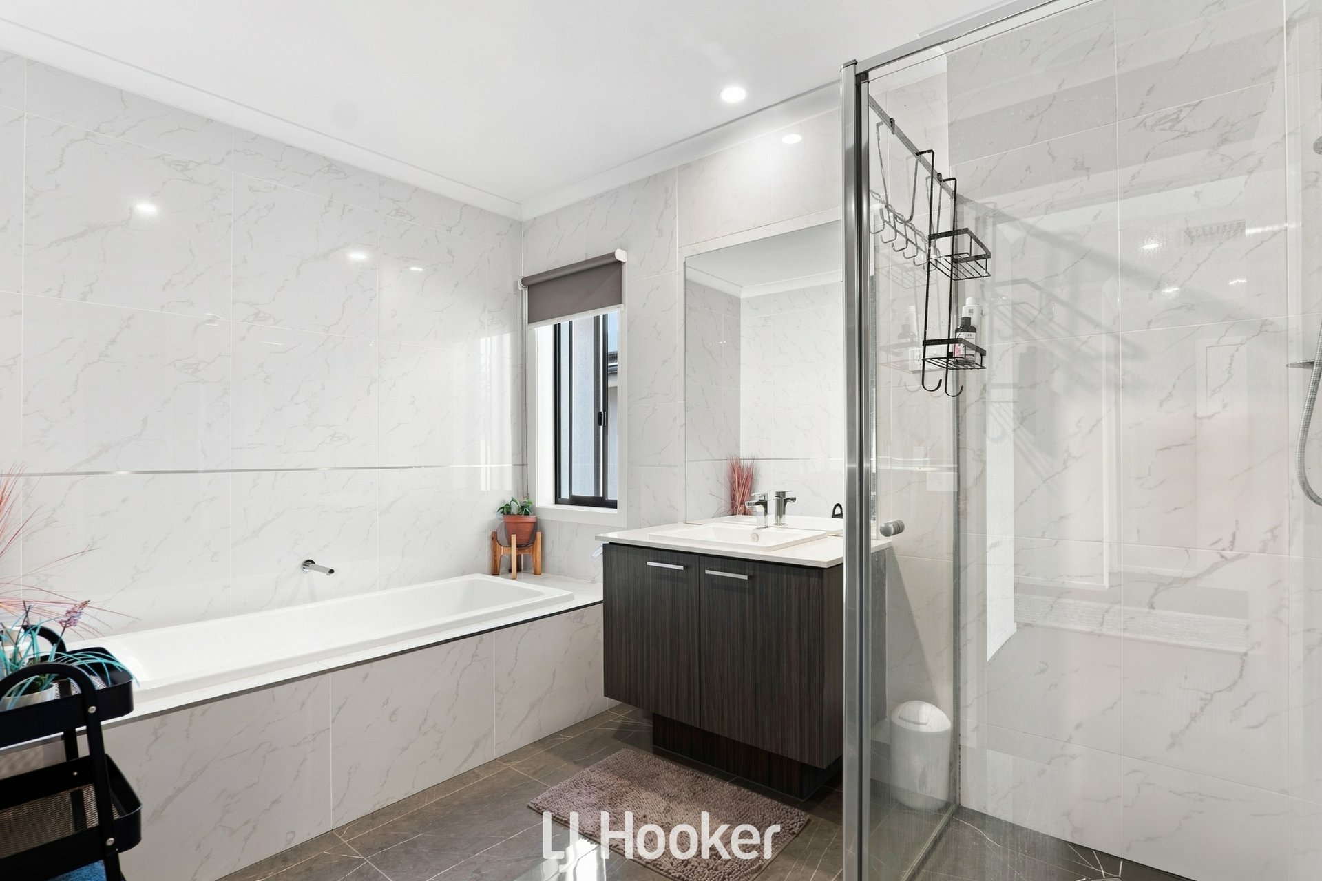 4 Rogers Close — photo 15 of 21