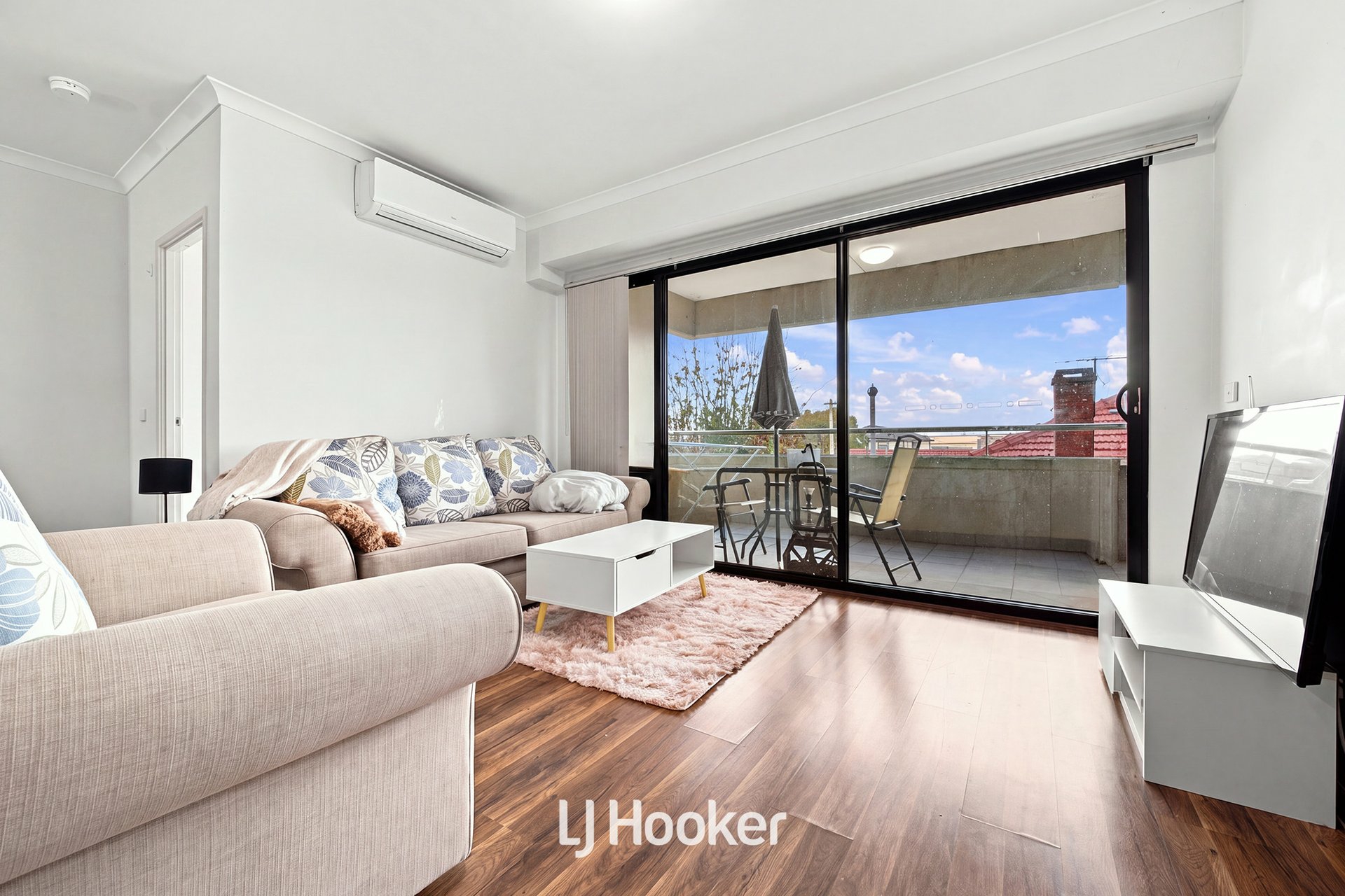8/69 Clow Street — photo from LJ Hooker Dandenong City | Berwick