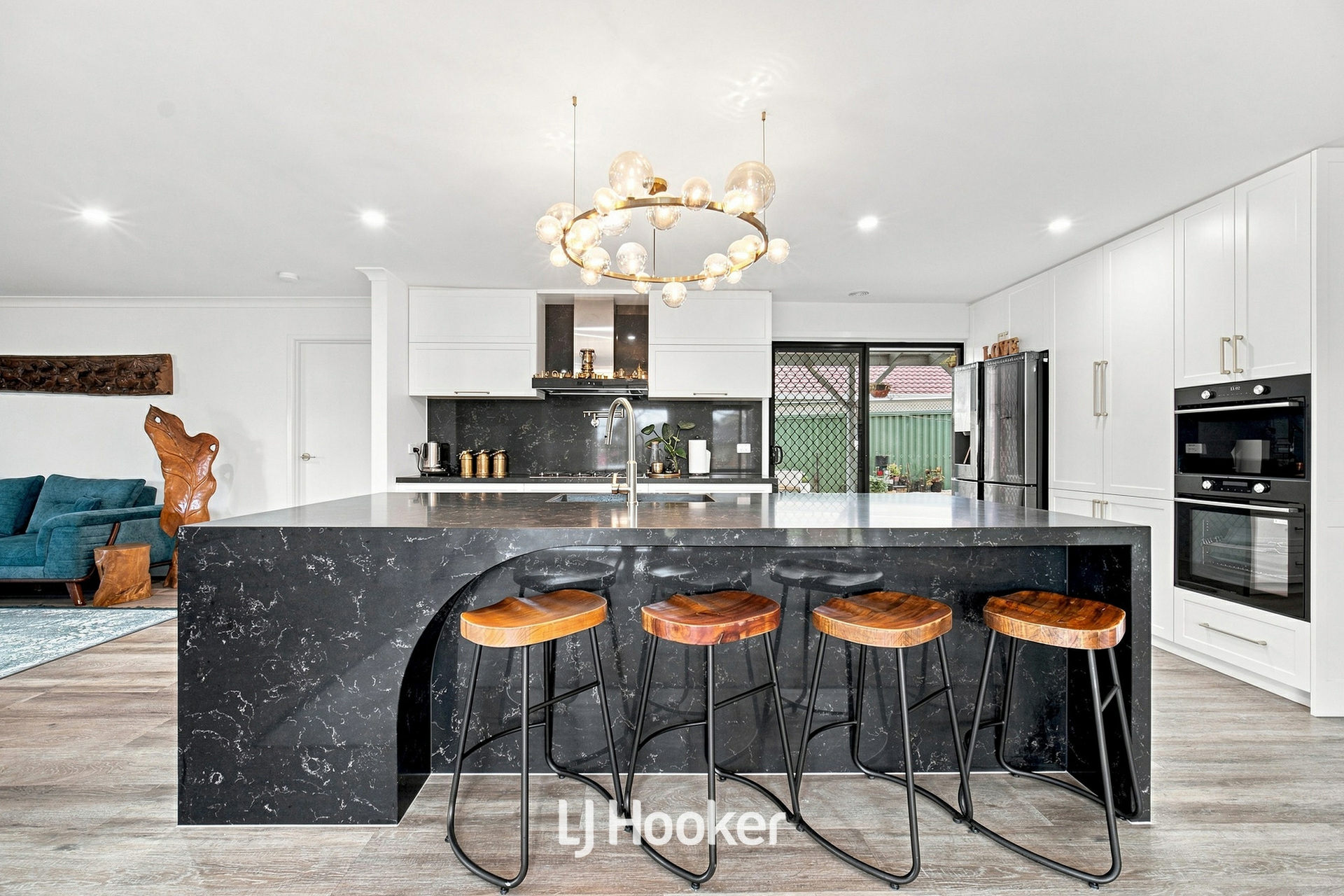 1 Lighthorse Crescent — photo 8 of 20