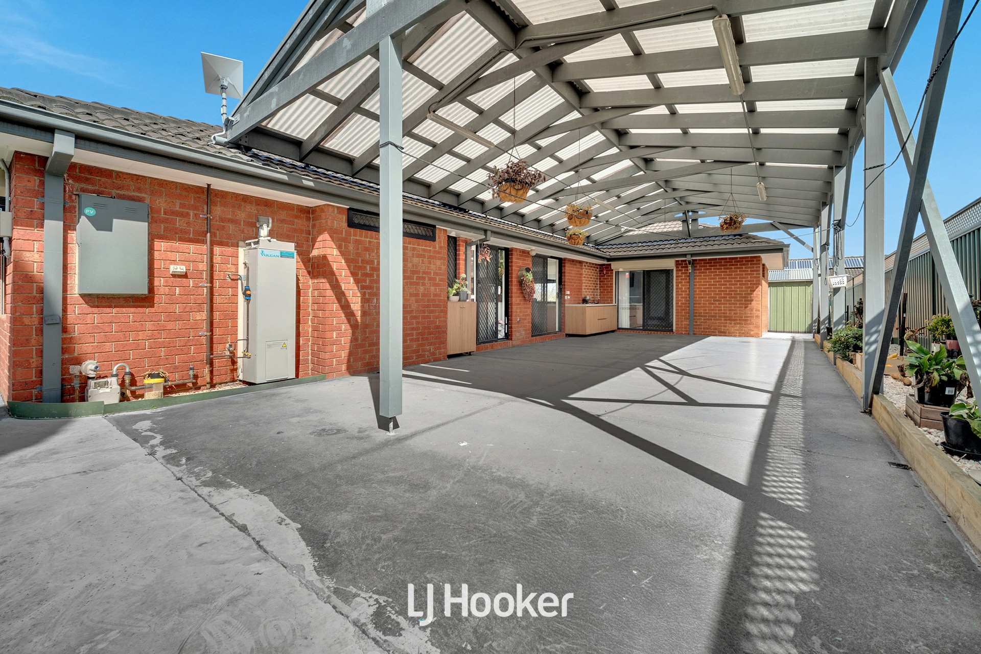 1 Lighthorse Crescent — photo 13 of 20