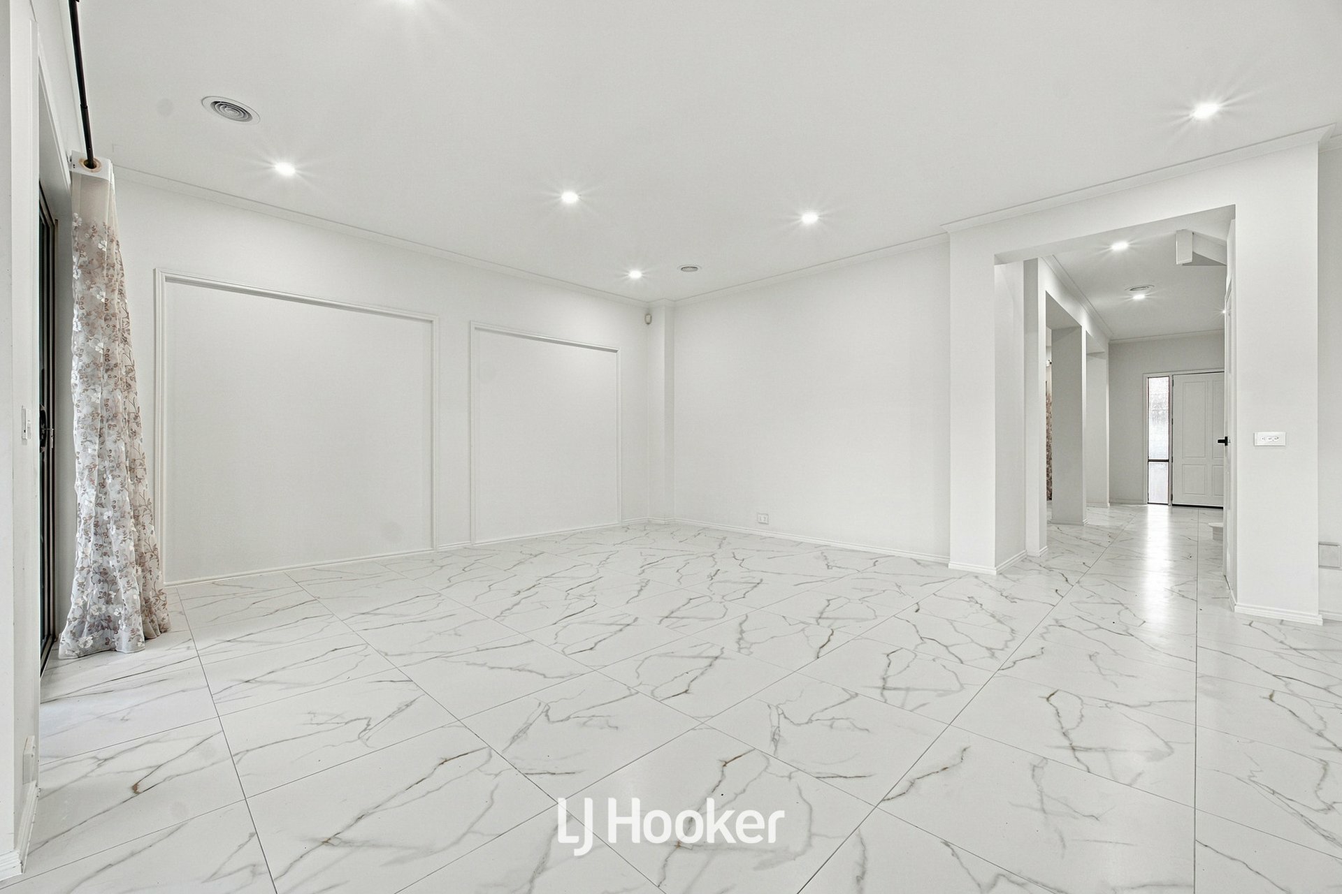 7 Redleaf Close — photo 11 of 30