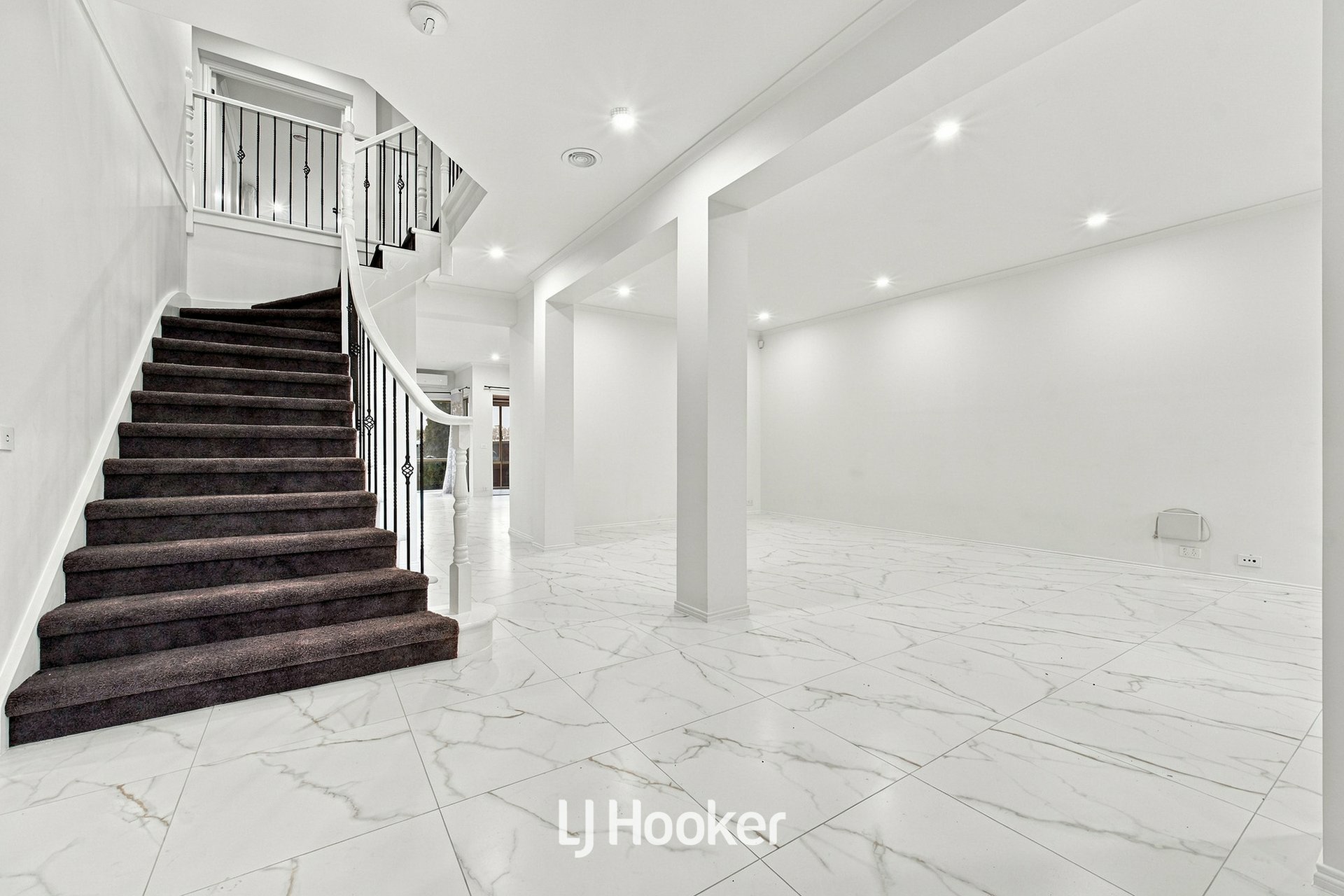 7 Redleaf Close — photo 16 of 30