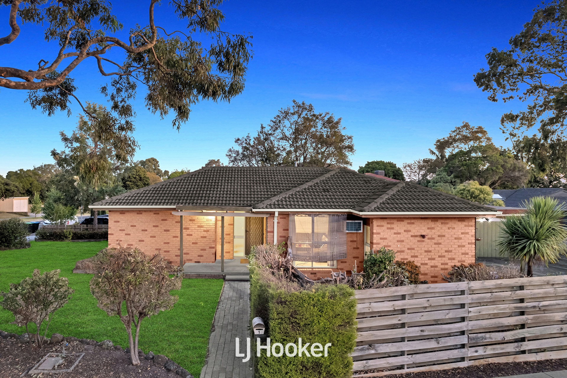1 Scenic Court — photo from LJ Hooker Dandenong City | Berwick