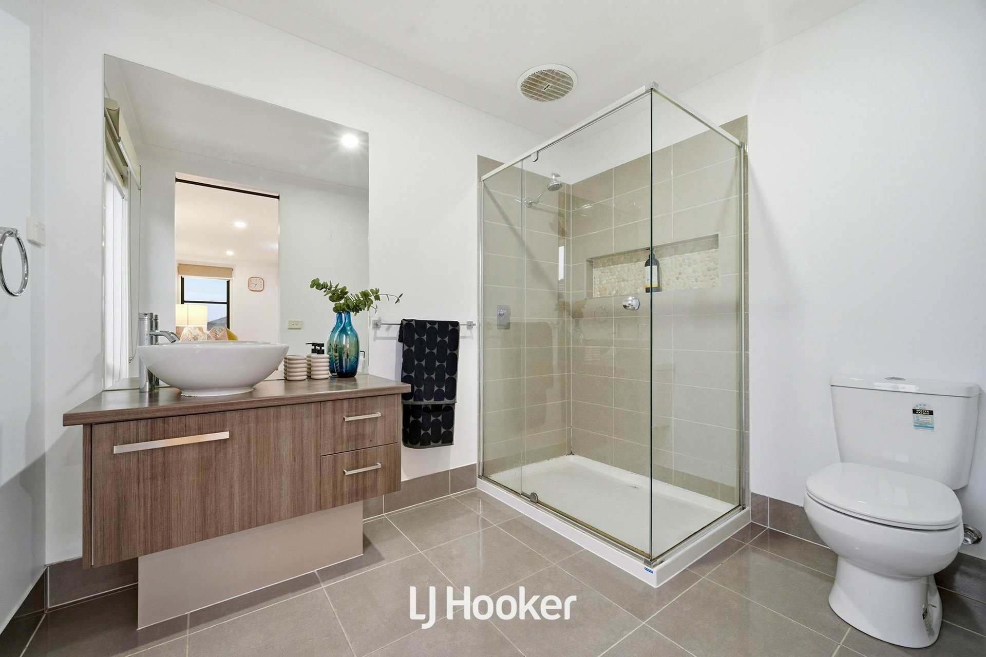84 Glenelg Street — photo 15 of 20