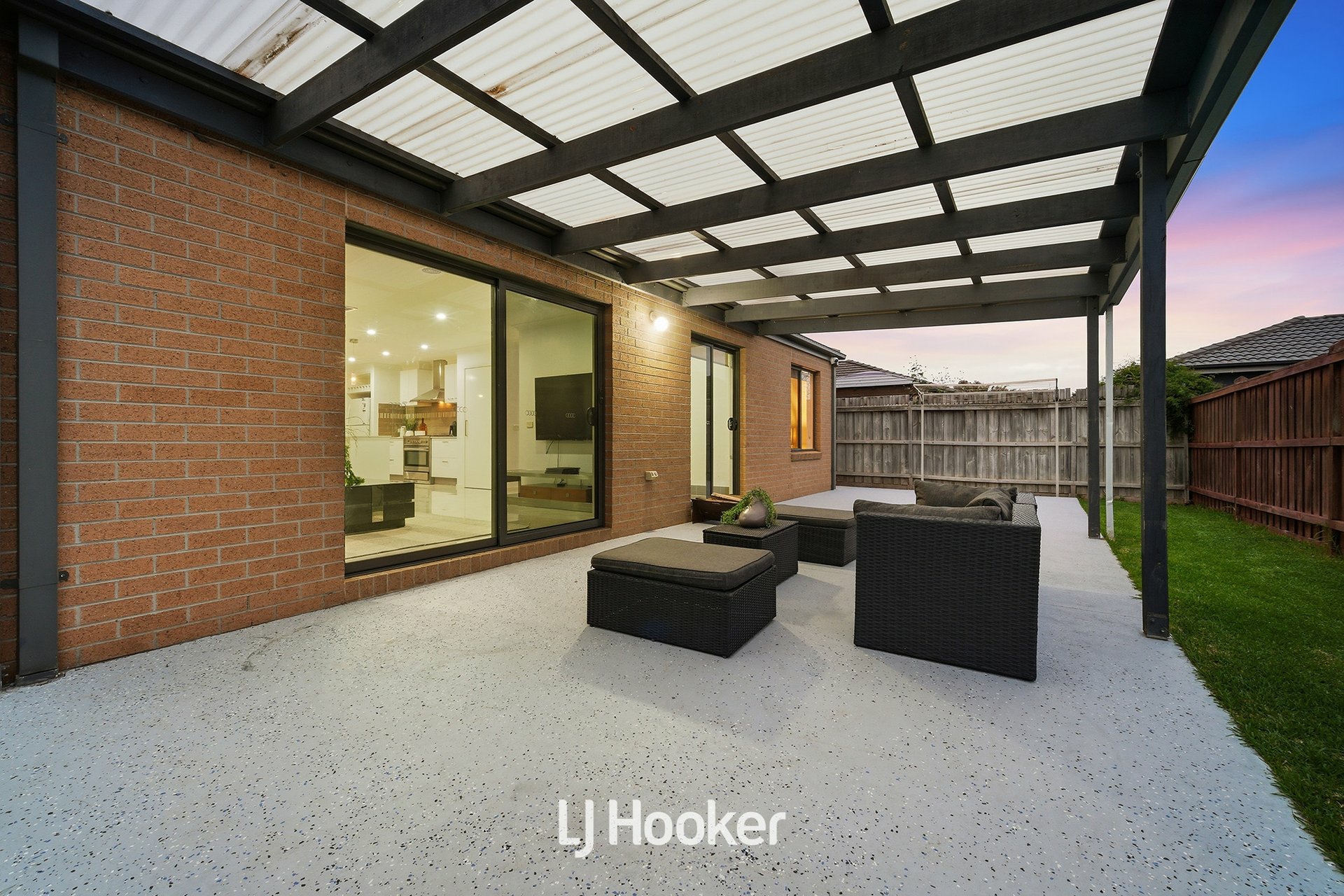 84 Glenelg Street — photo 18 of 20