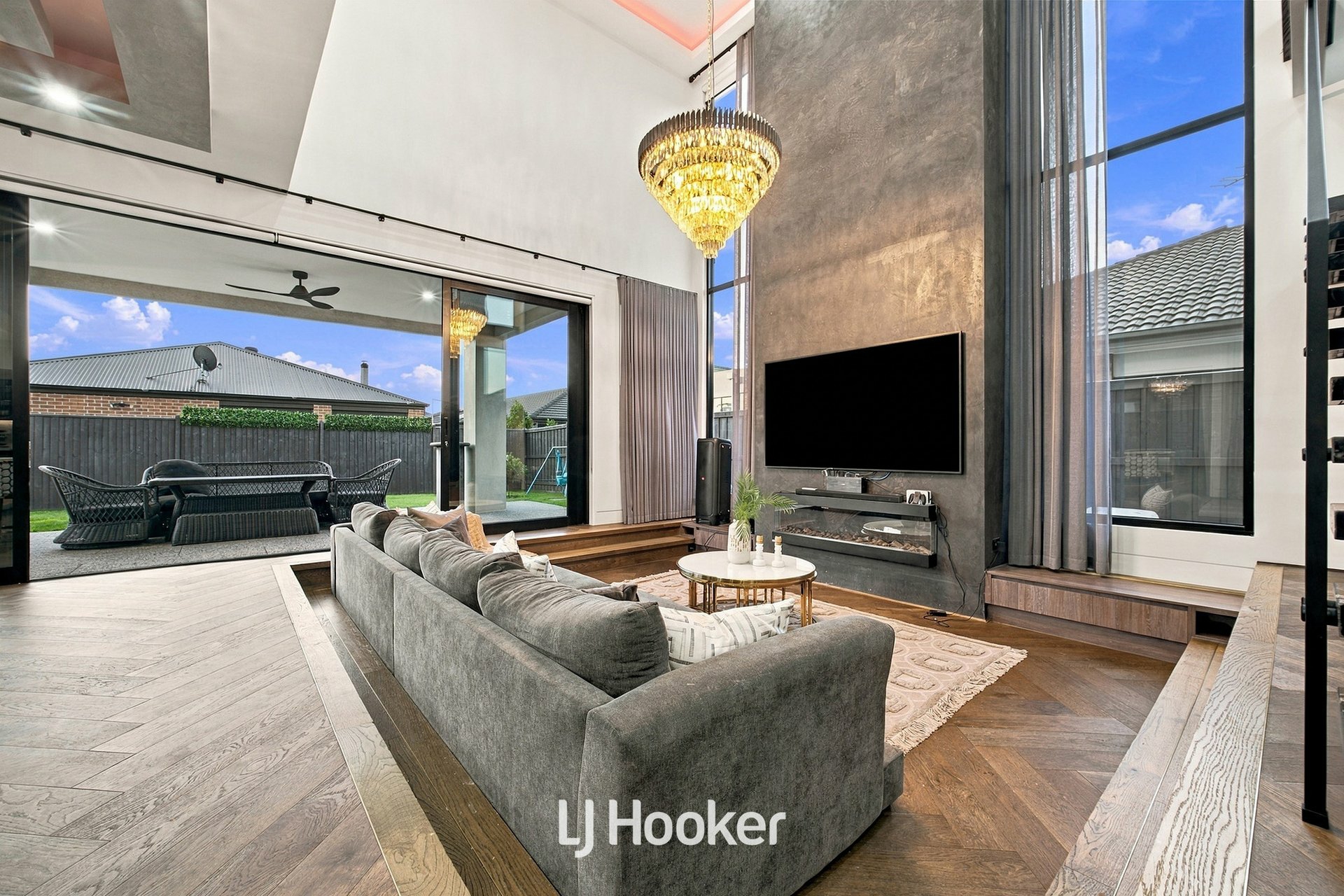 56 Aberfeldy Crescent — photo 7 of 30