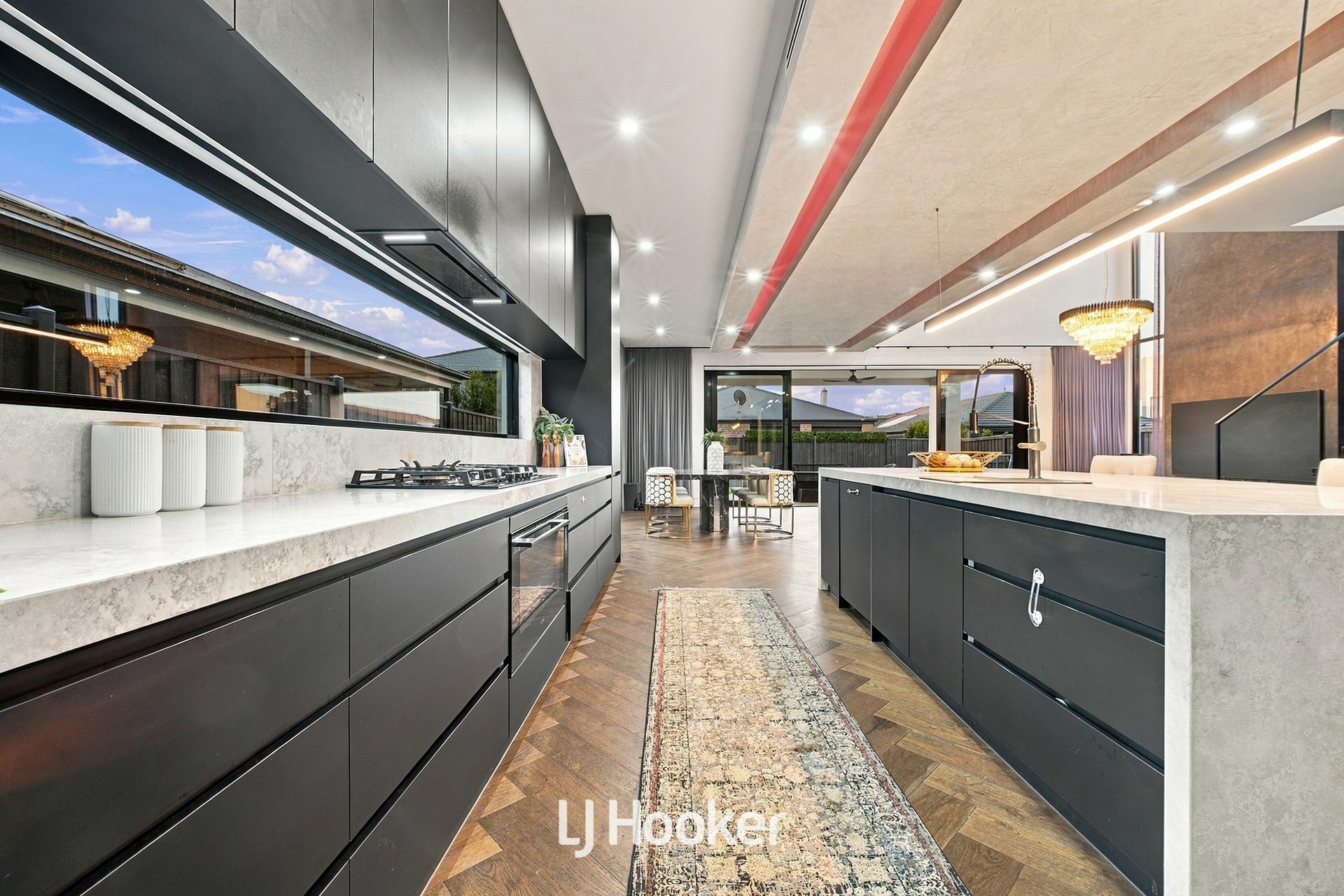 56 Aberfeldy Crescent — photo 10 of 30