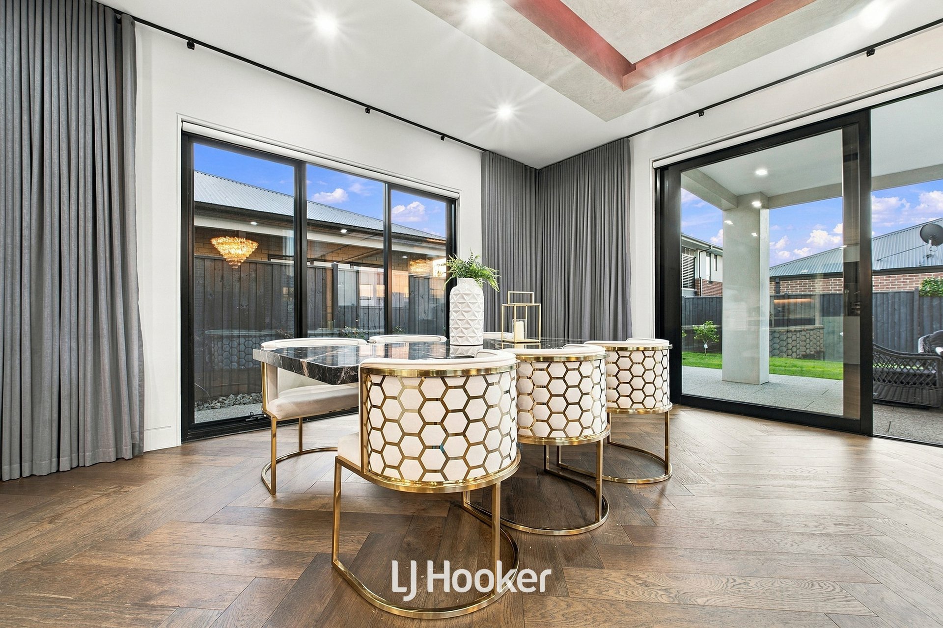56 Aberfeldy Crescent — photo 14 of 30
