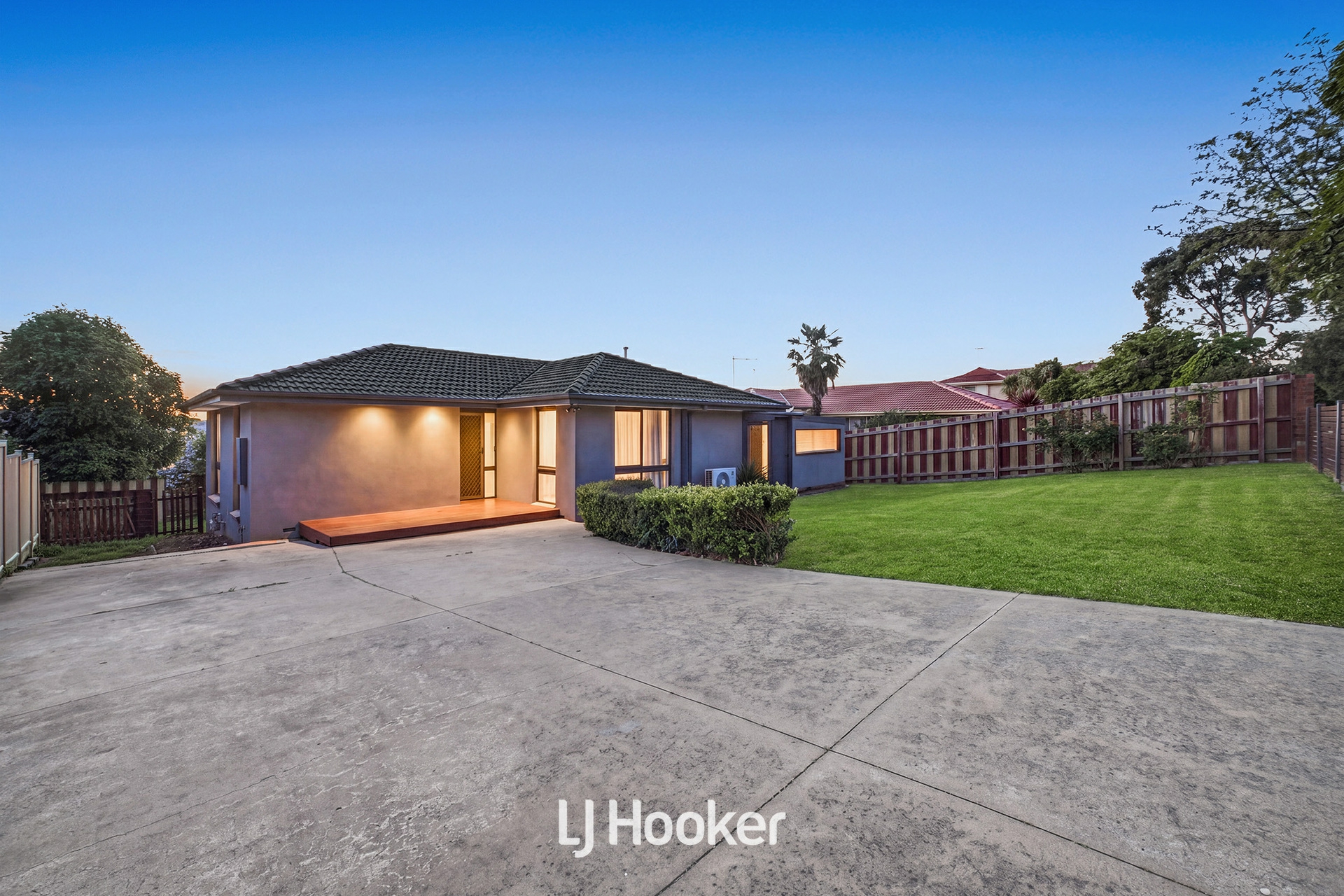 31 Matthew Flinders Avenue — photo 3 of 25
