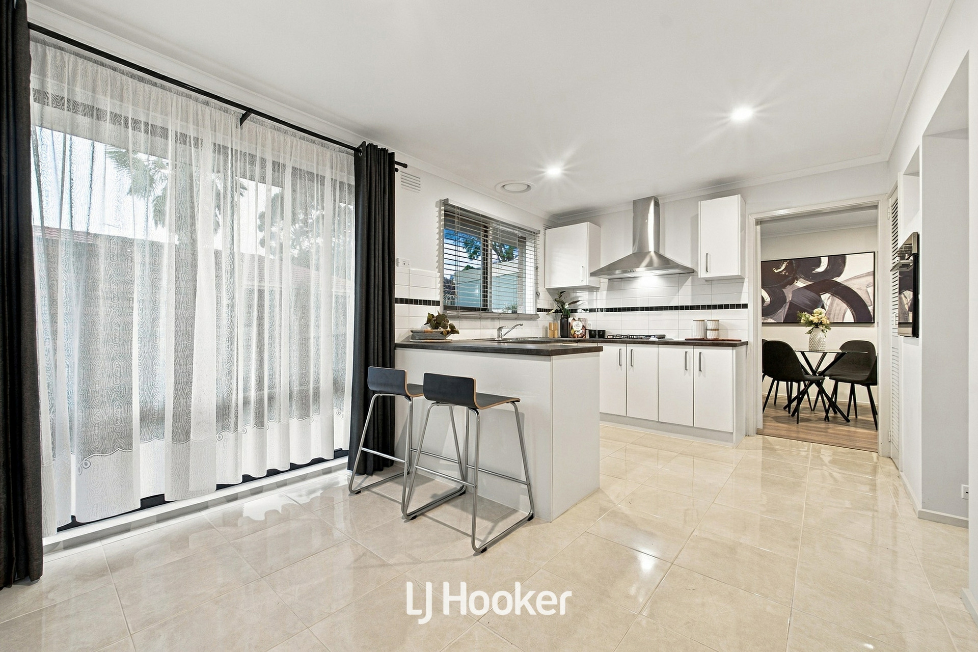 31 Matthew Flinders Avenue — photo 9 of 25