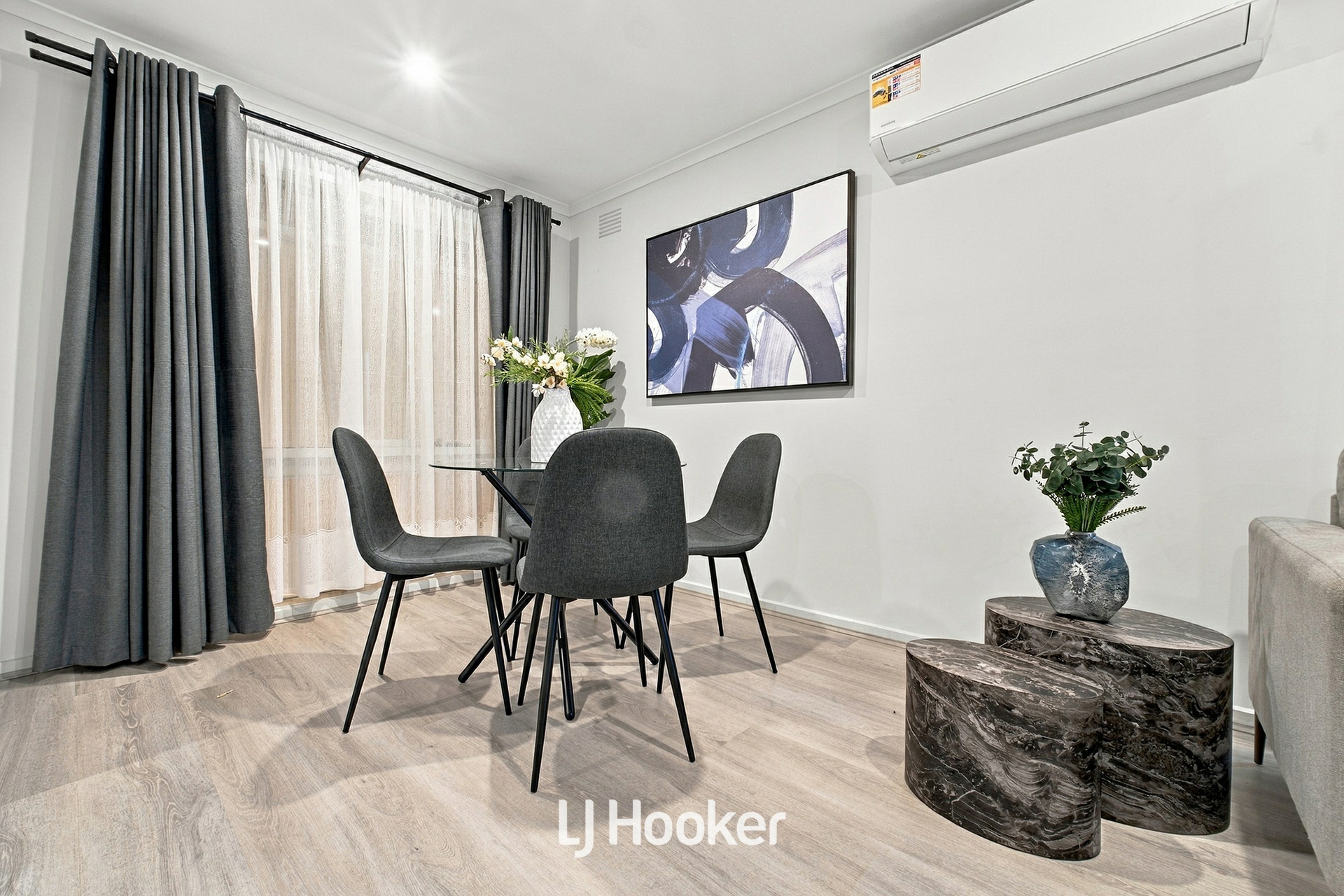 31 Matthew Flinders Avenue — photo 12 of 25