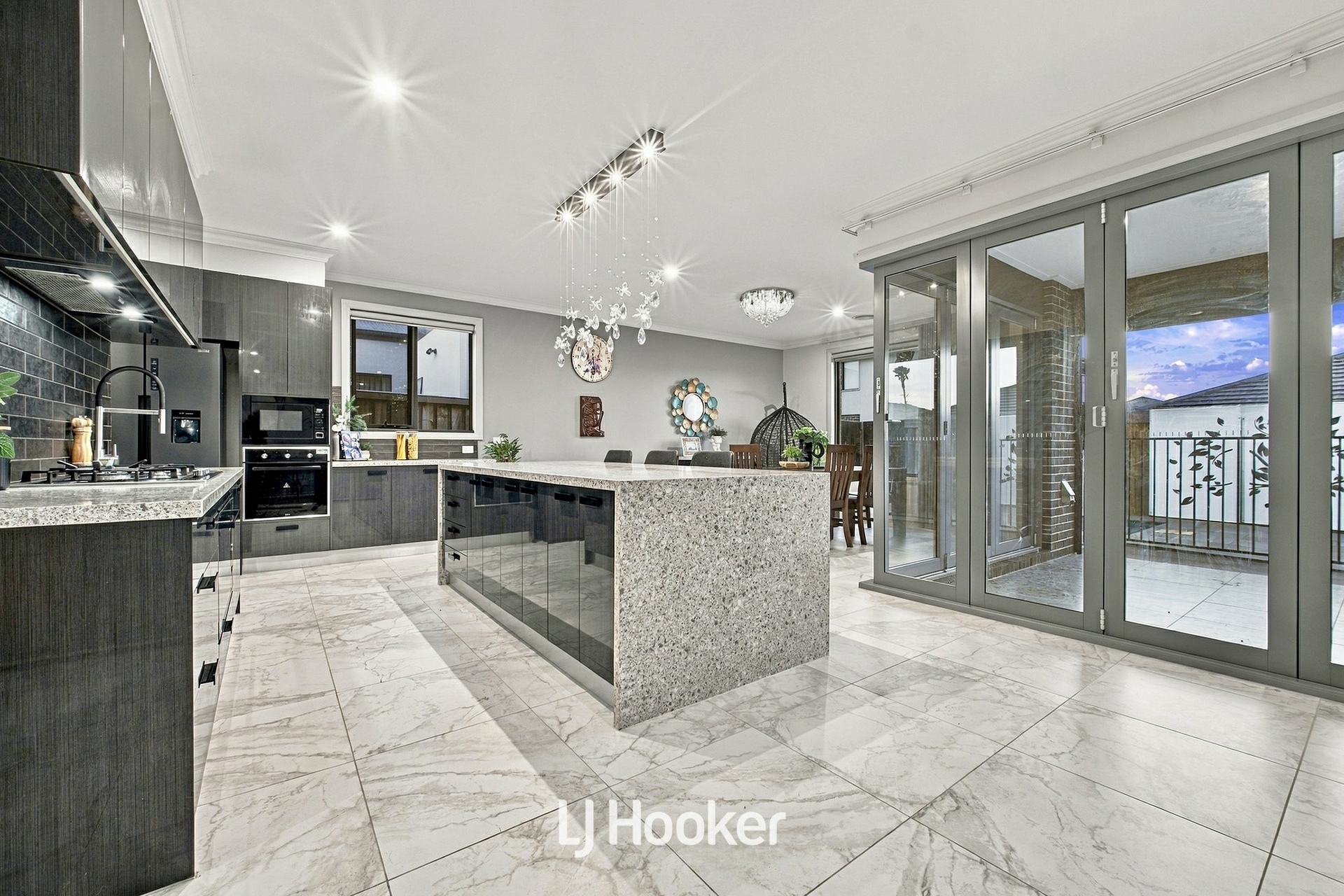 12 Nandewar Street — photo 8 of 30